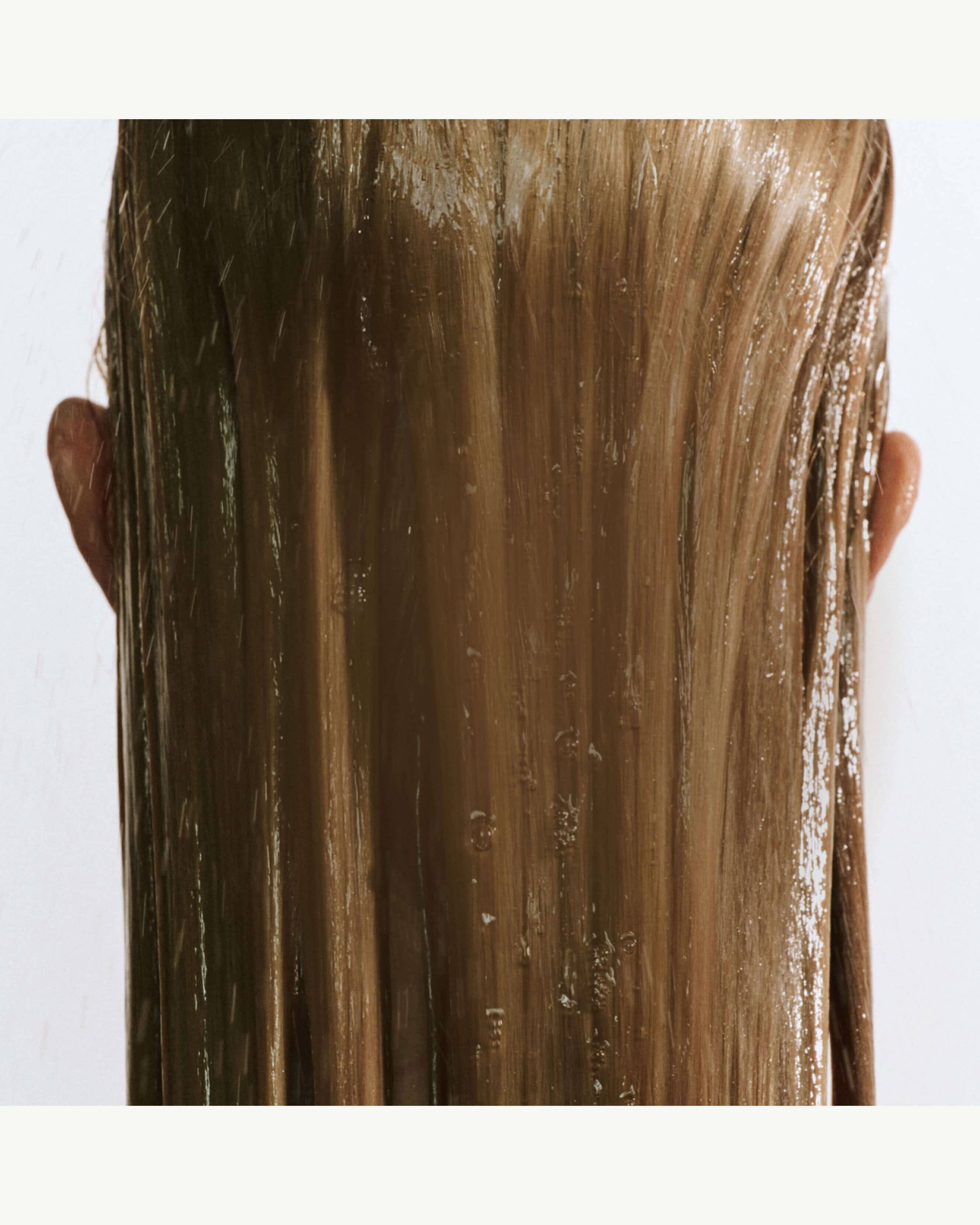 Goop Beauty Nutrient Shinebath Hair Mask