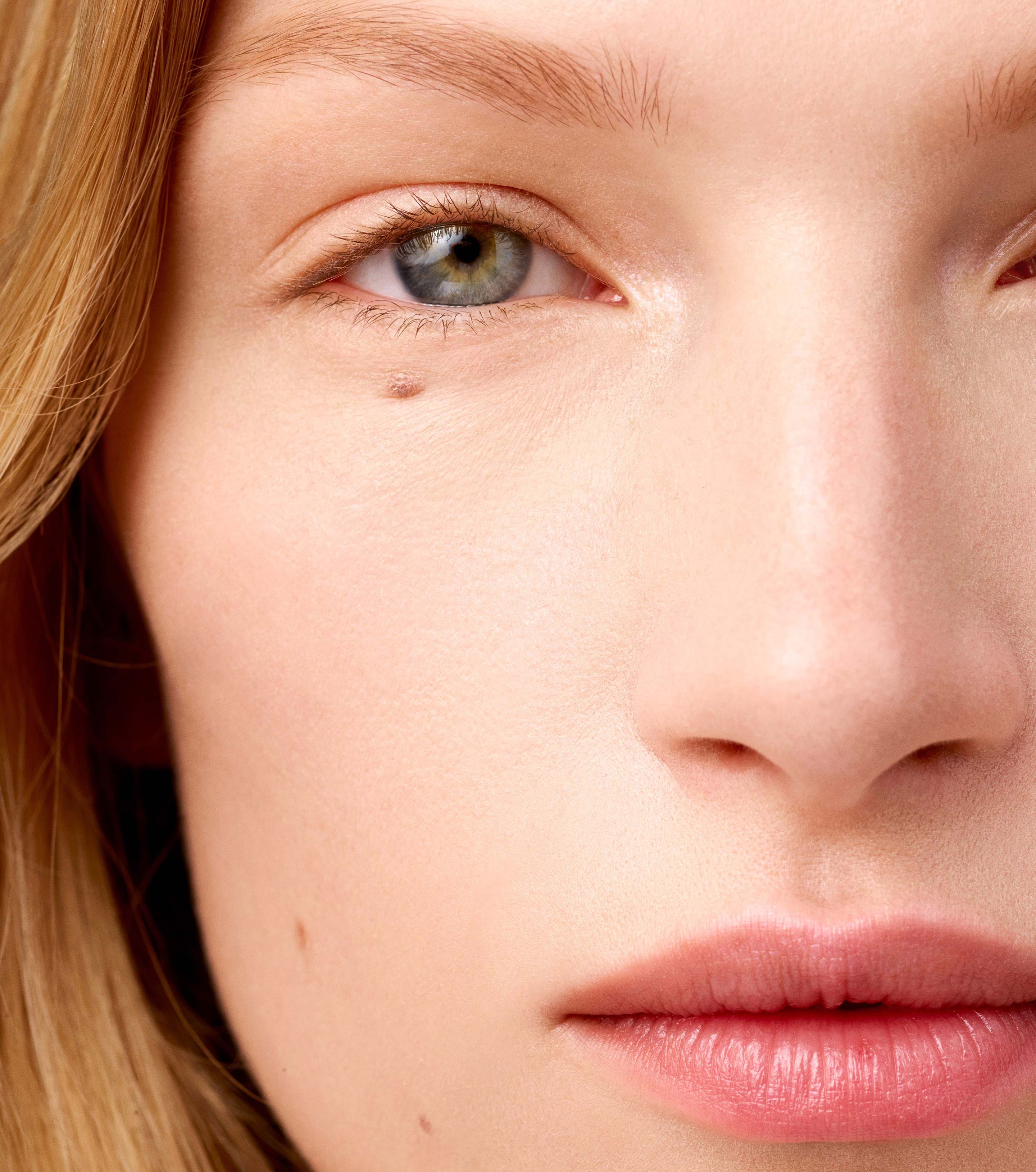 Atelier Vital Skin Foundation Stick - Atelier 0