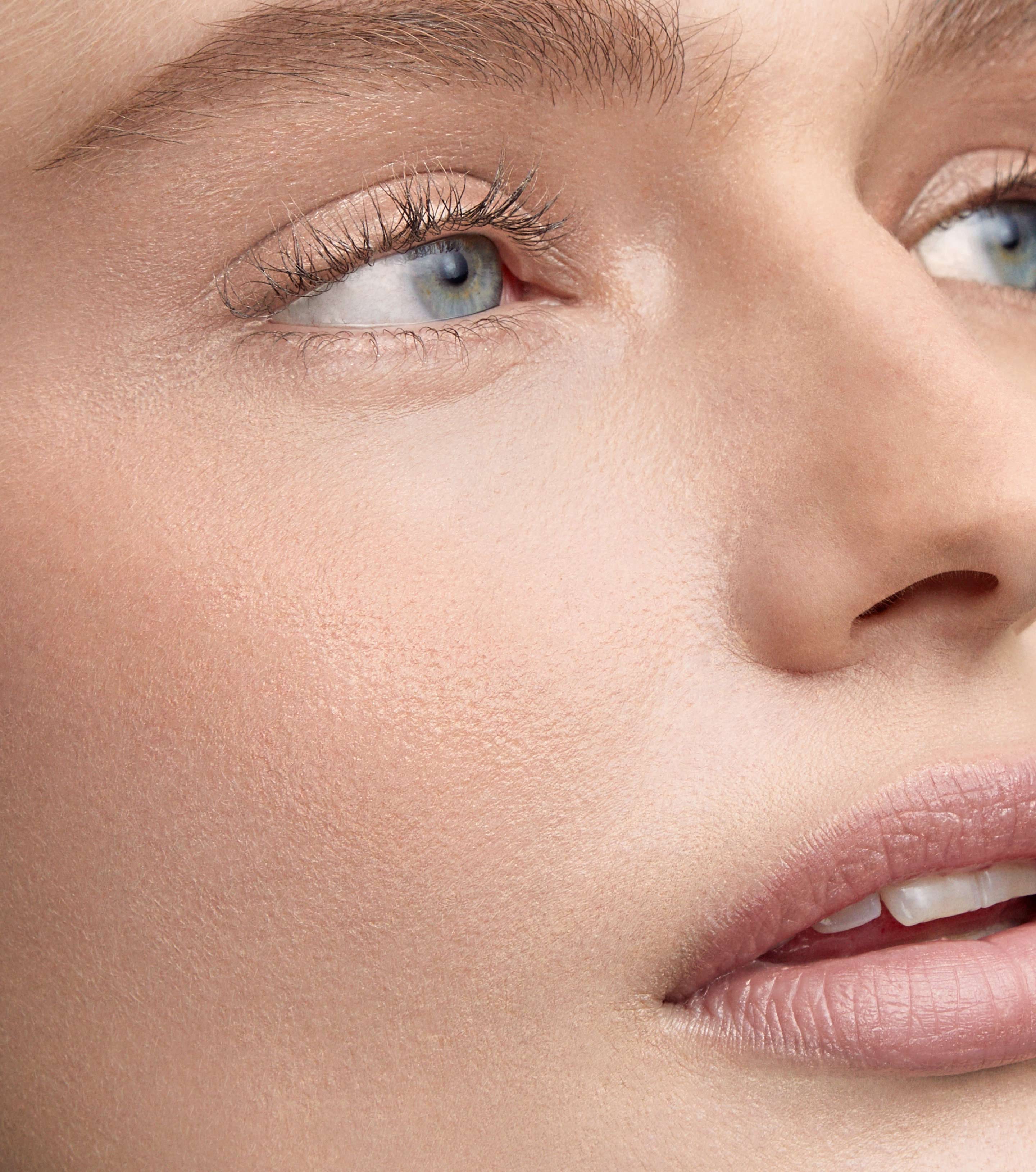 Atelier Vital Skin Foundation Stick - Atelier II