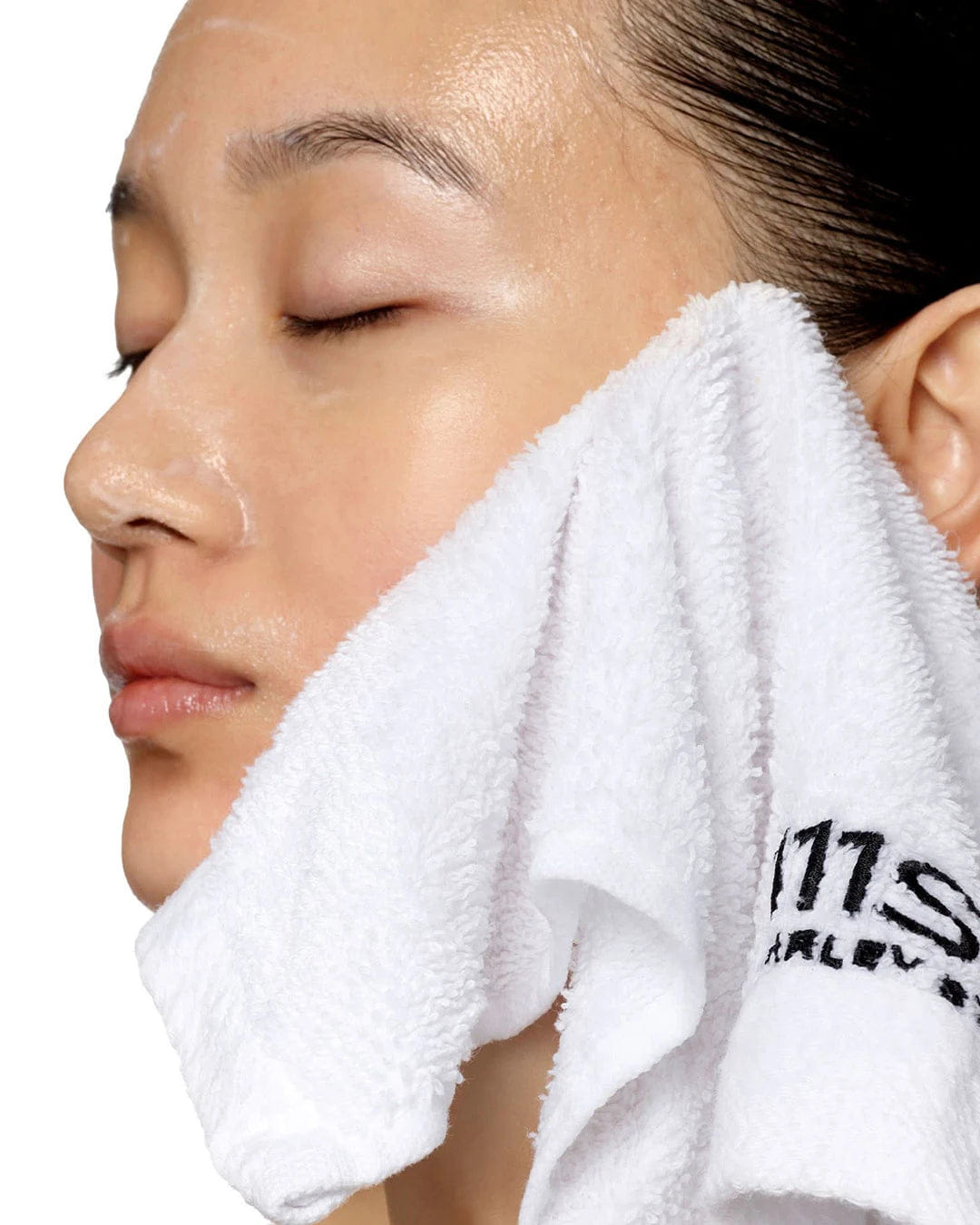 111skin Black Diamond Vitamin C Brightening Cleanser