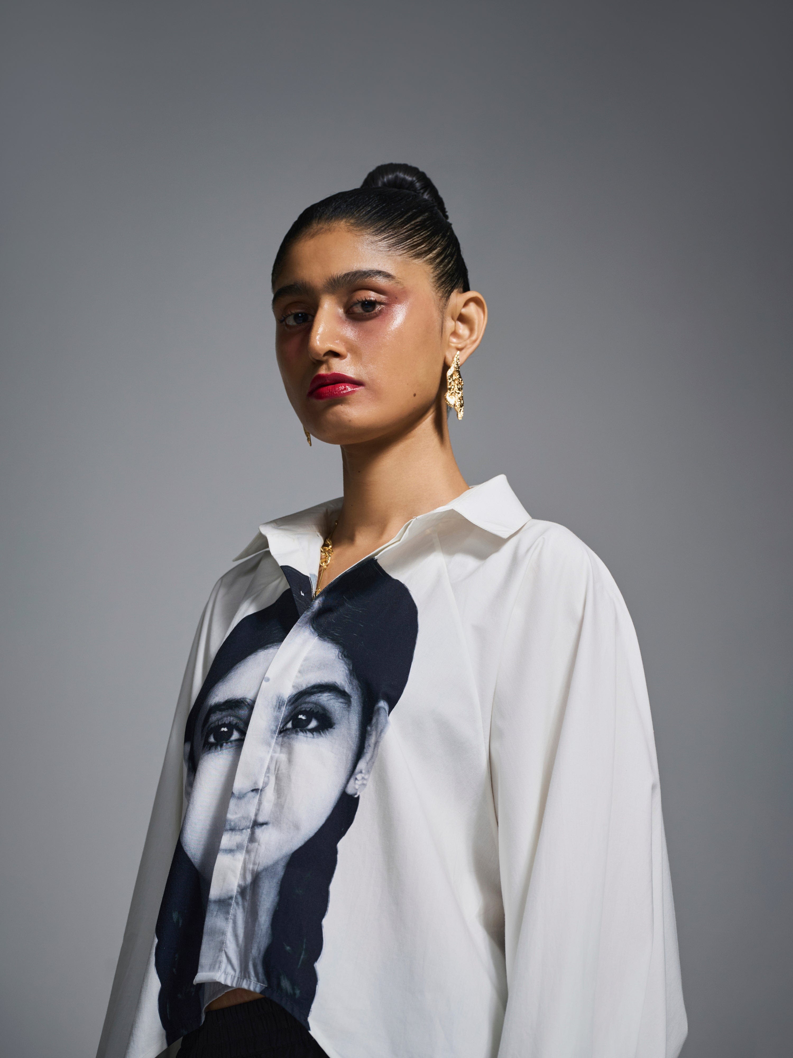 WHITE* The Girl with the Braids cropped oversized shirt - White