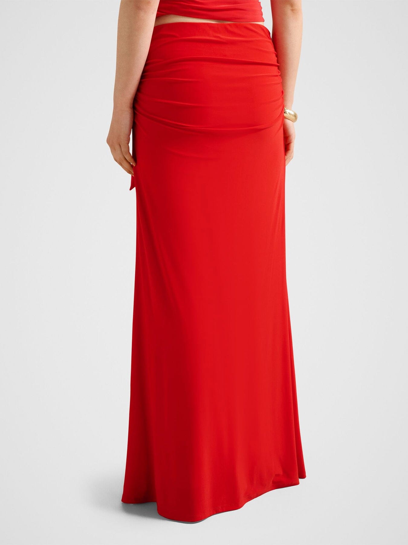 Forever New Mimi Flute Maxi Skirt Red