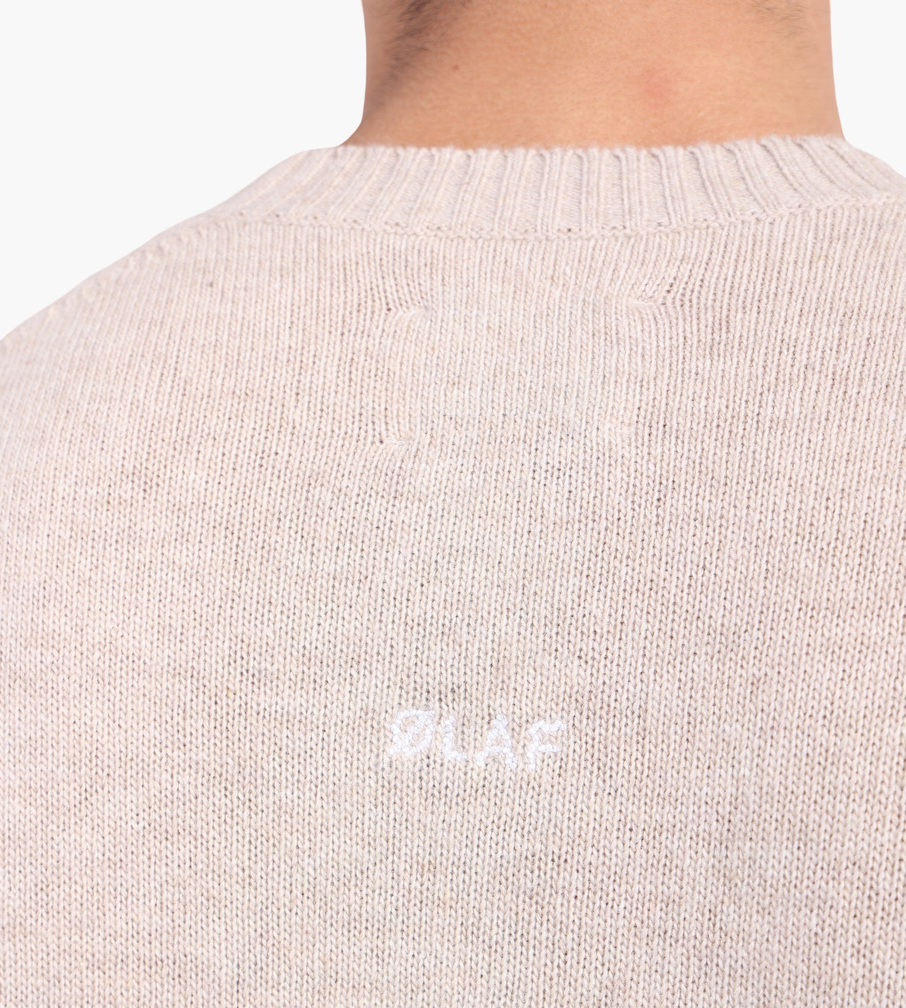 OLAF Essential Knitted Crewneck Cement