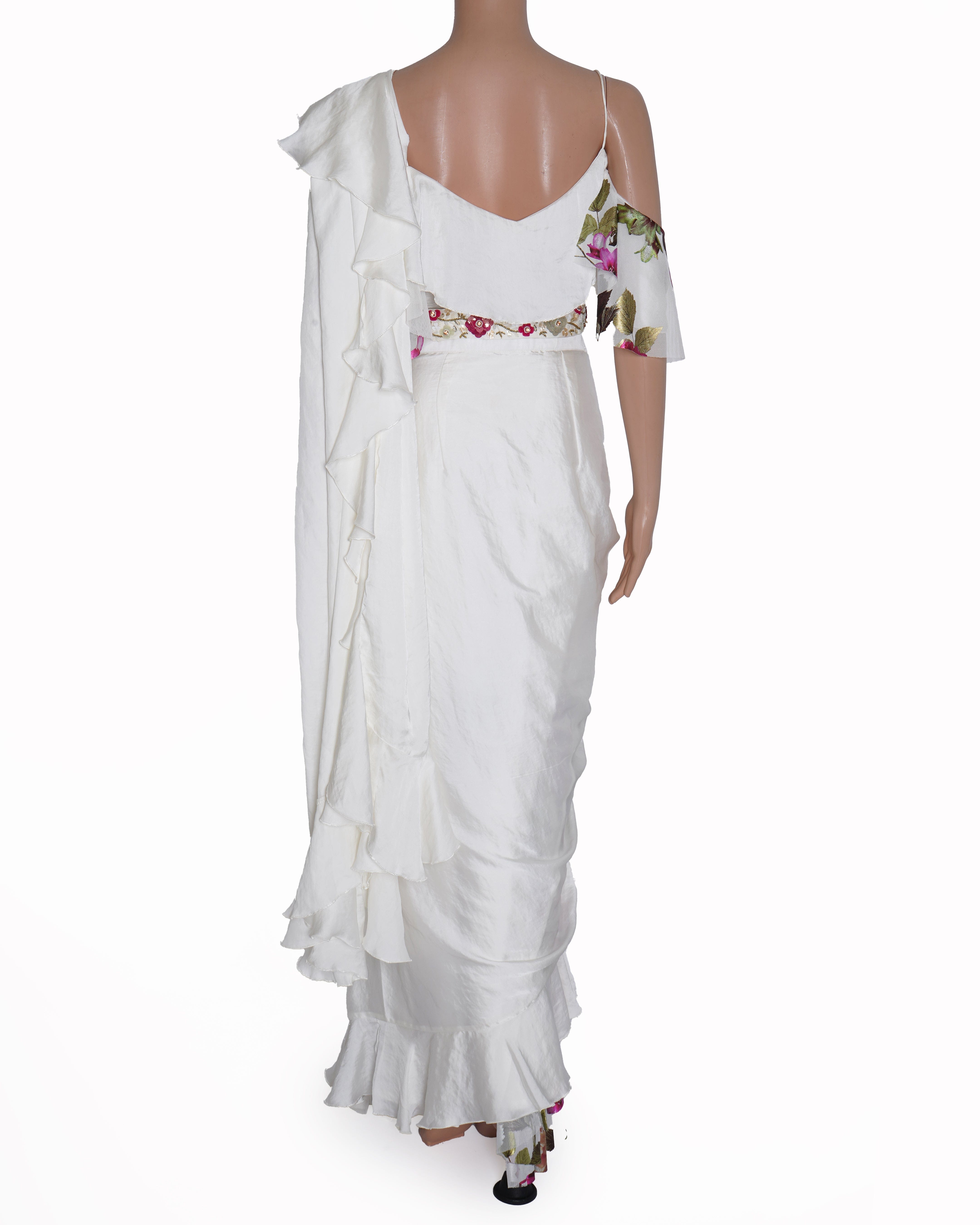 Gunu Sahani New Gunu Sahani White Printed Pre - Stitched Saree Set With Embroidered Belt