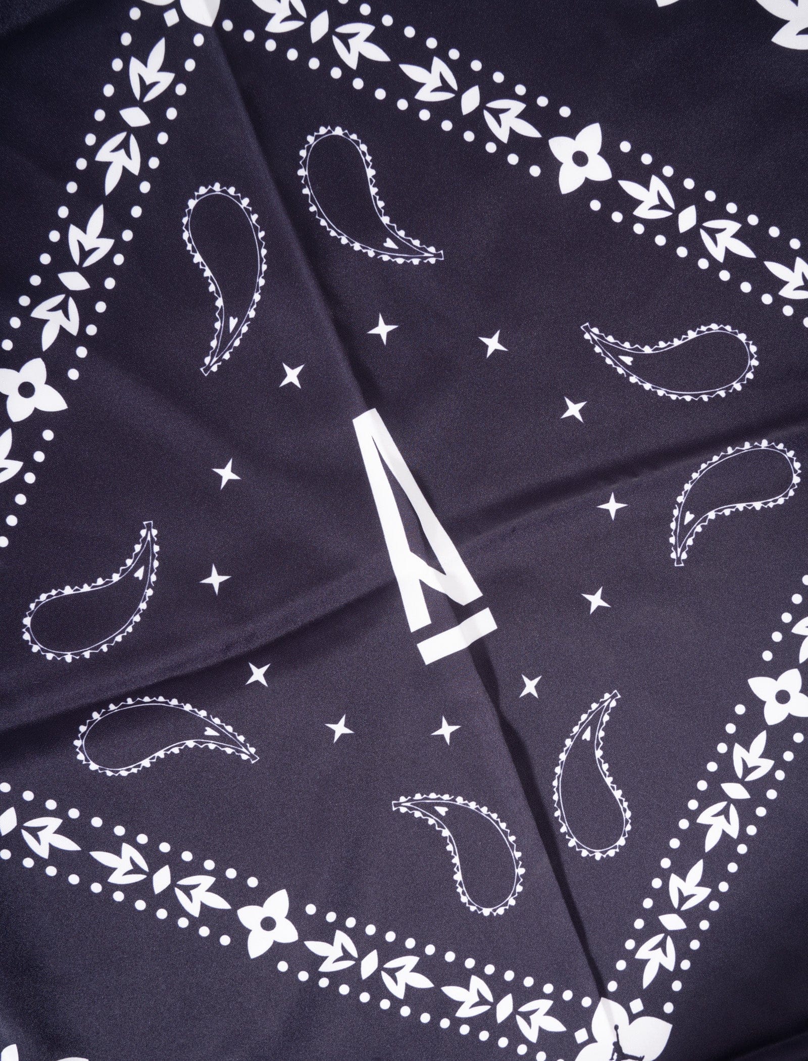 JORDAN BRAND A MA MANIÉRE x JORDAN BRAND SCARF