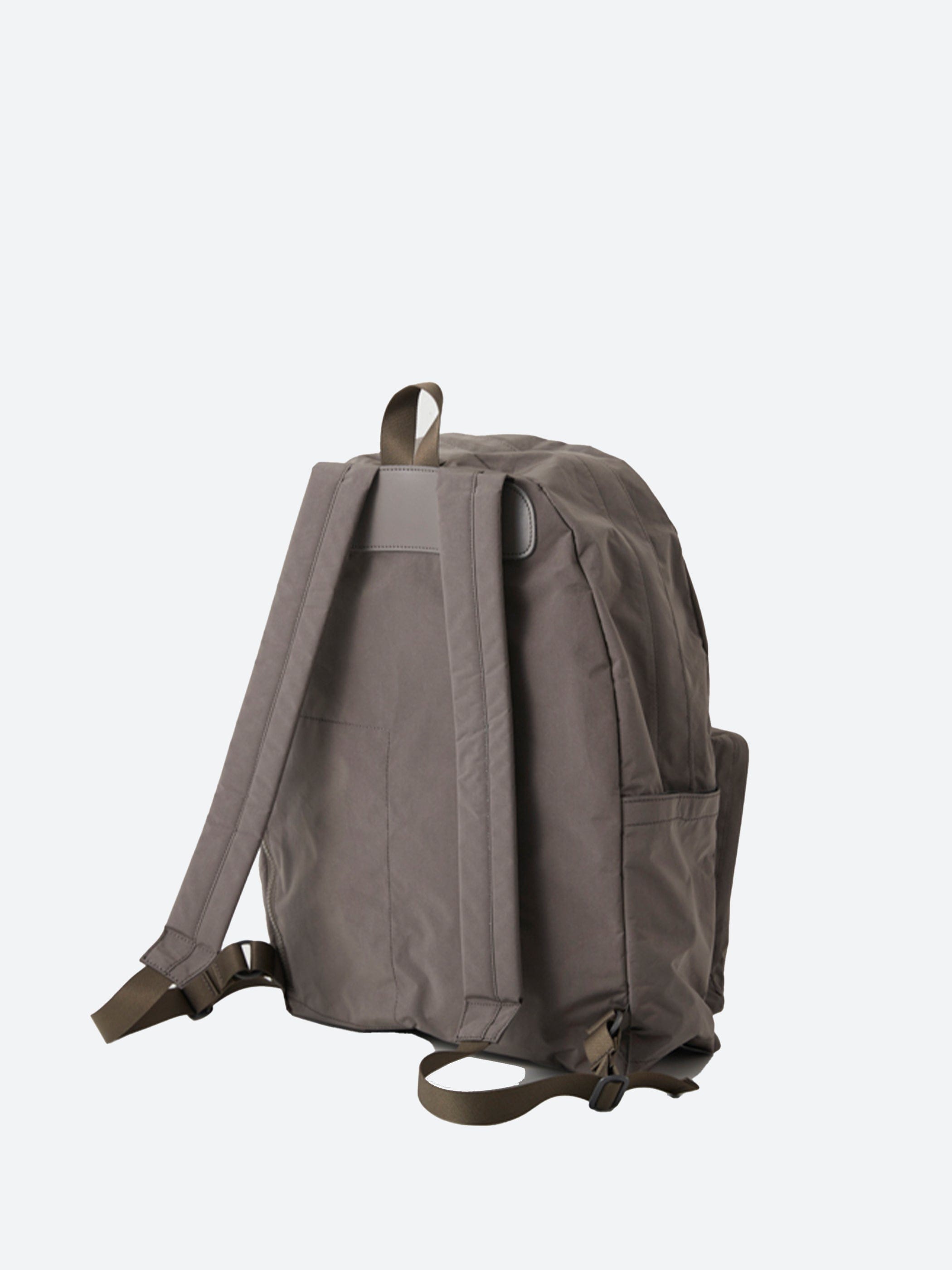Amiacalva Split Yarn Backpack
