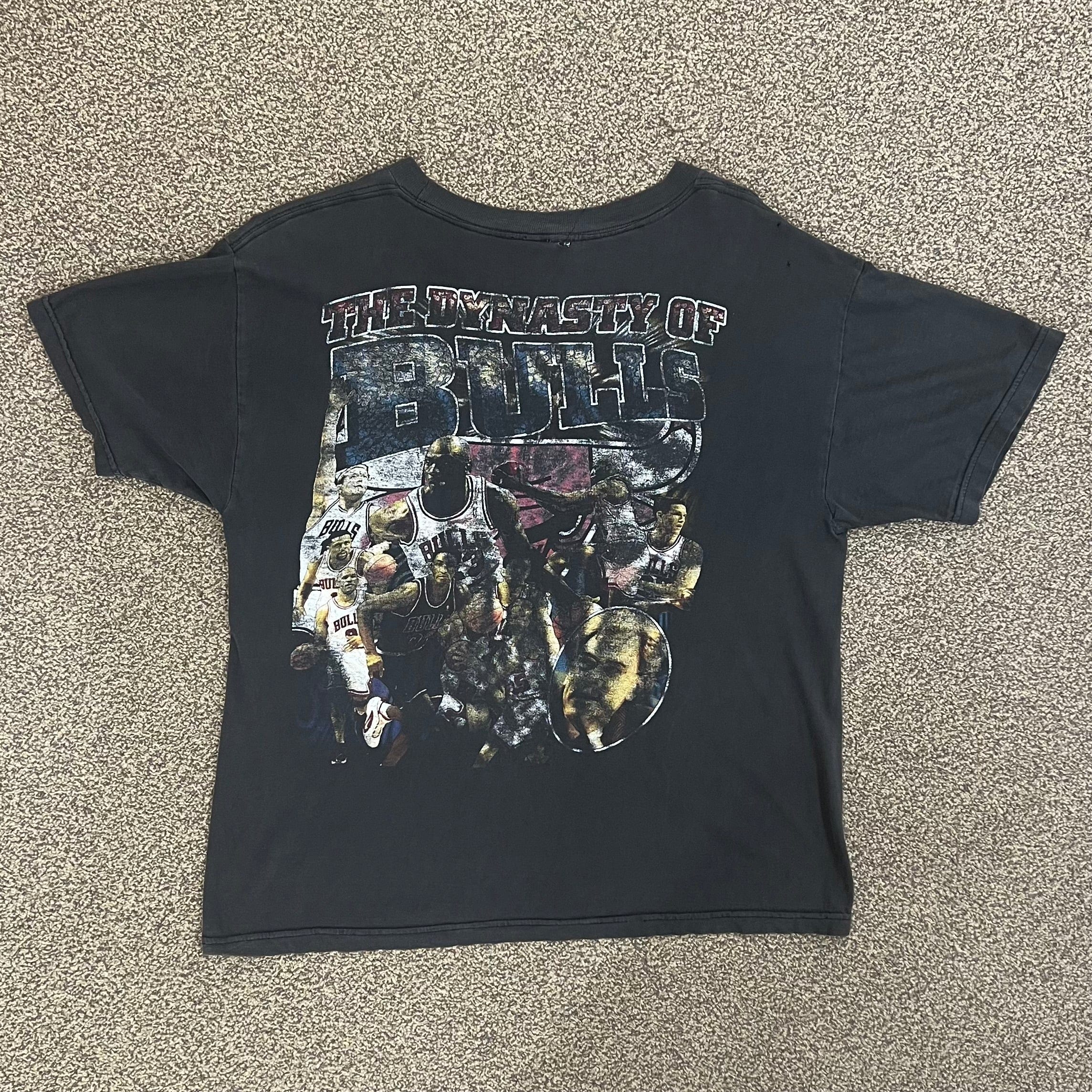 Vintage Chicago Bulls Double 3peat T-Shirt