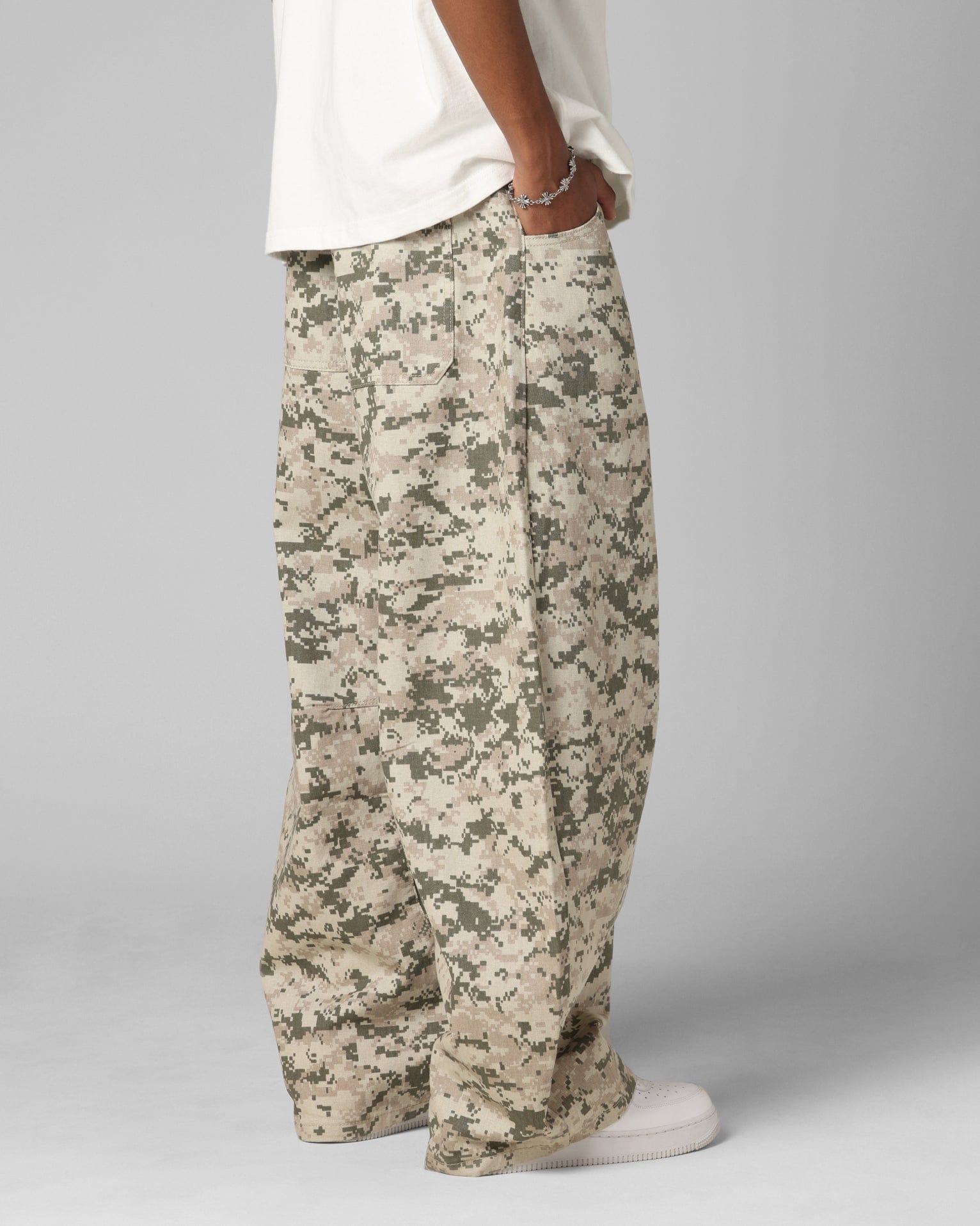 Loiter F - 16 Balloon Jeans Digi Camo