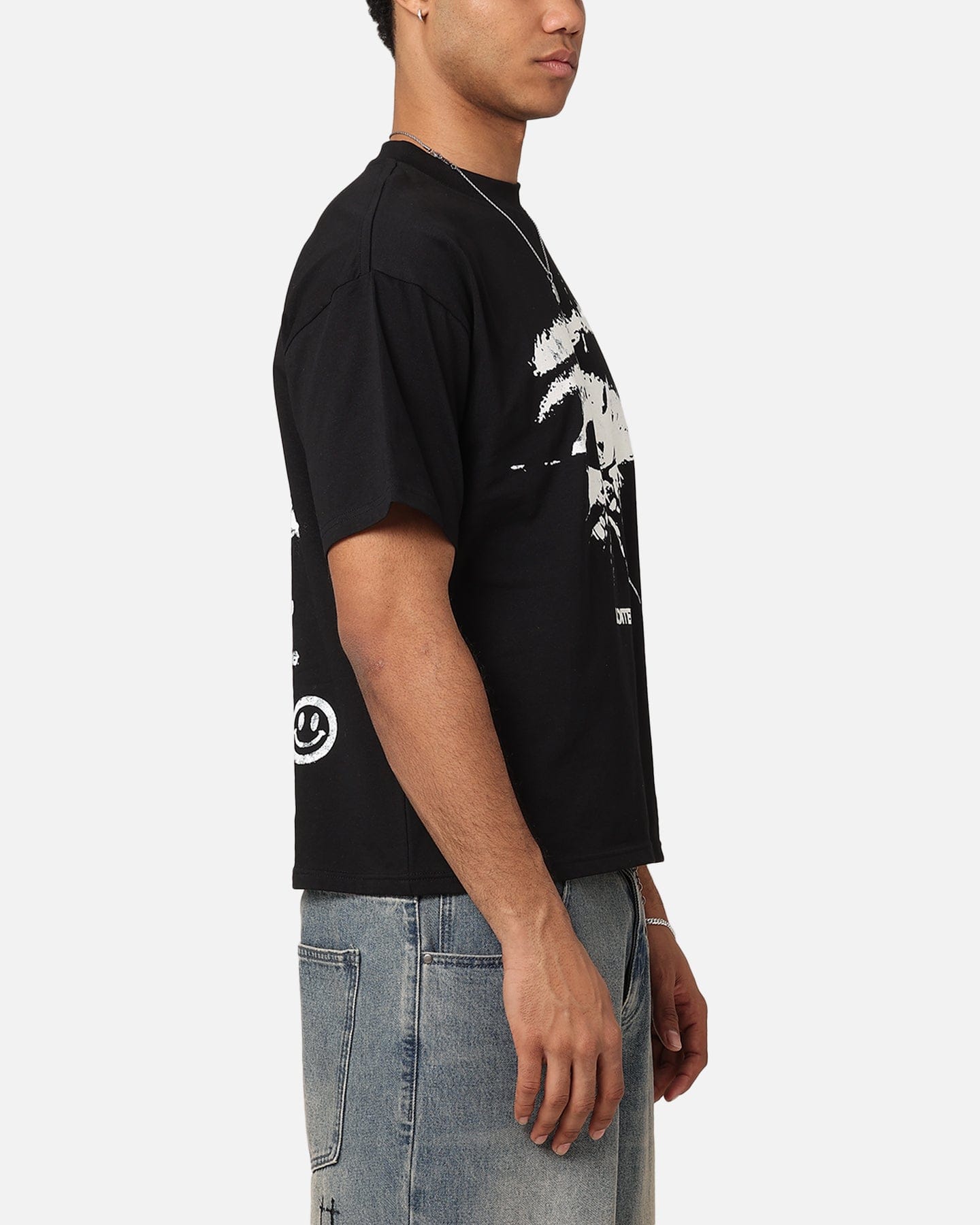 Loiter Eyes Can't Lie T - Shirt Black