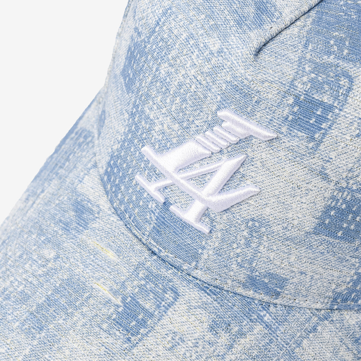 Reference PARADISE LA DENIM - LIGHT BLUE DISTRESS