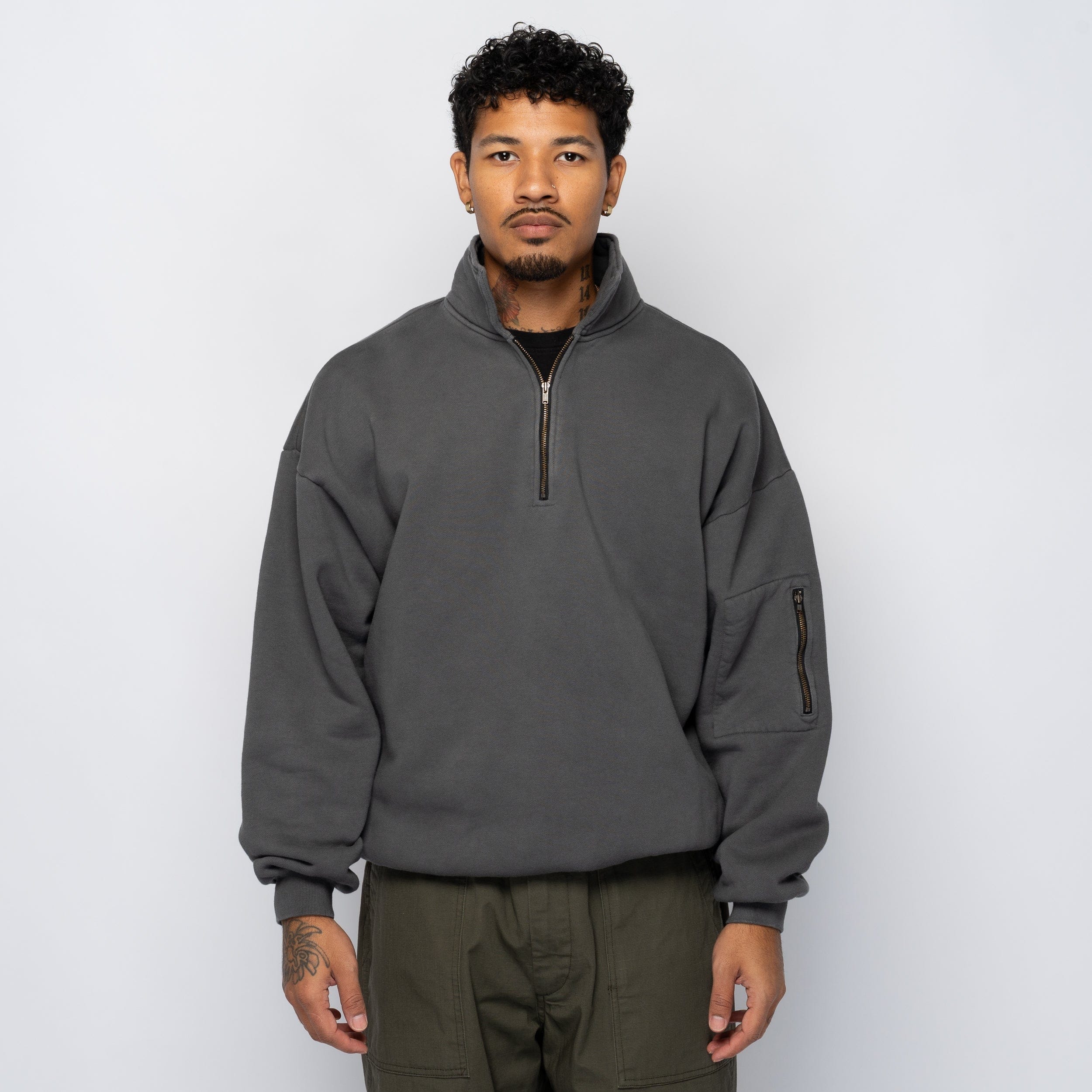 Is-Ness Pig Dyed Zip Sweat Black 1007AWCS04