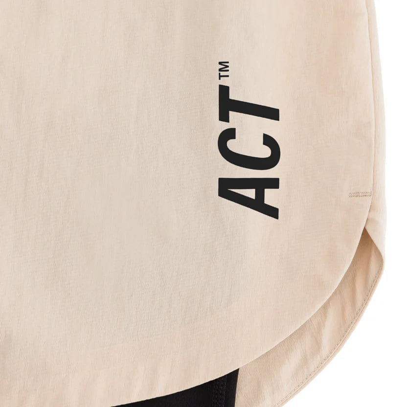 ACT Running ShellLight Short 2 in 1 - Beige