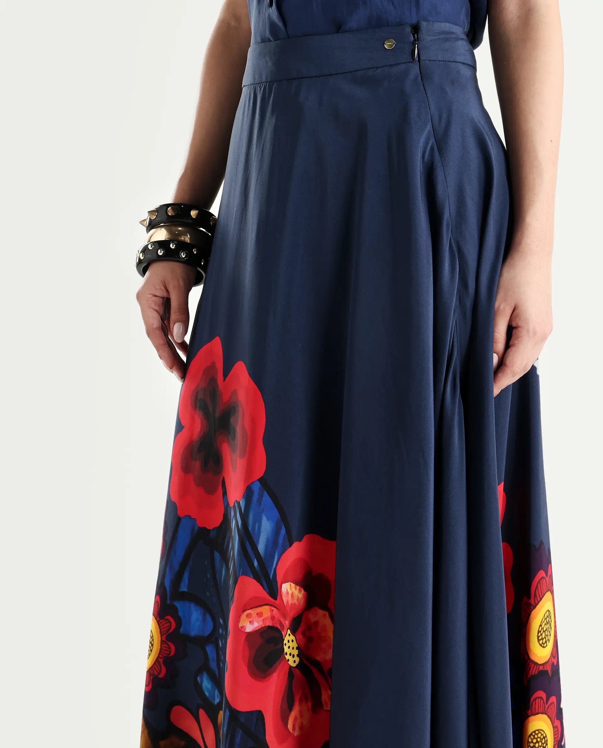 Rareism Women's Bezfa - B Navy Silk Flared Abstract Print Skirt