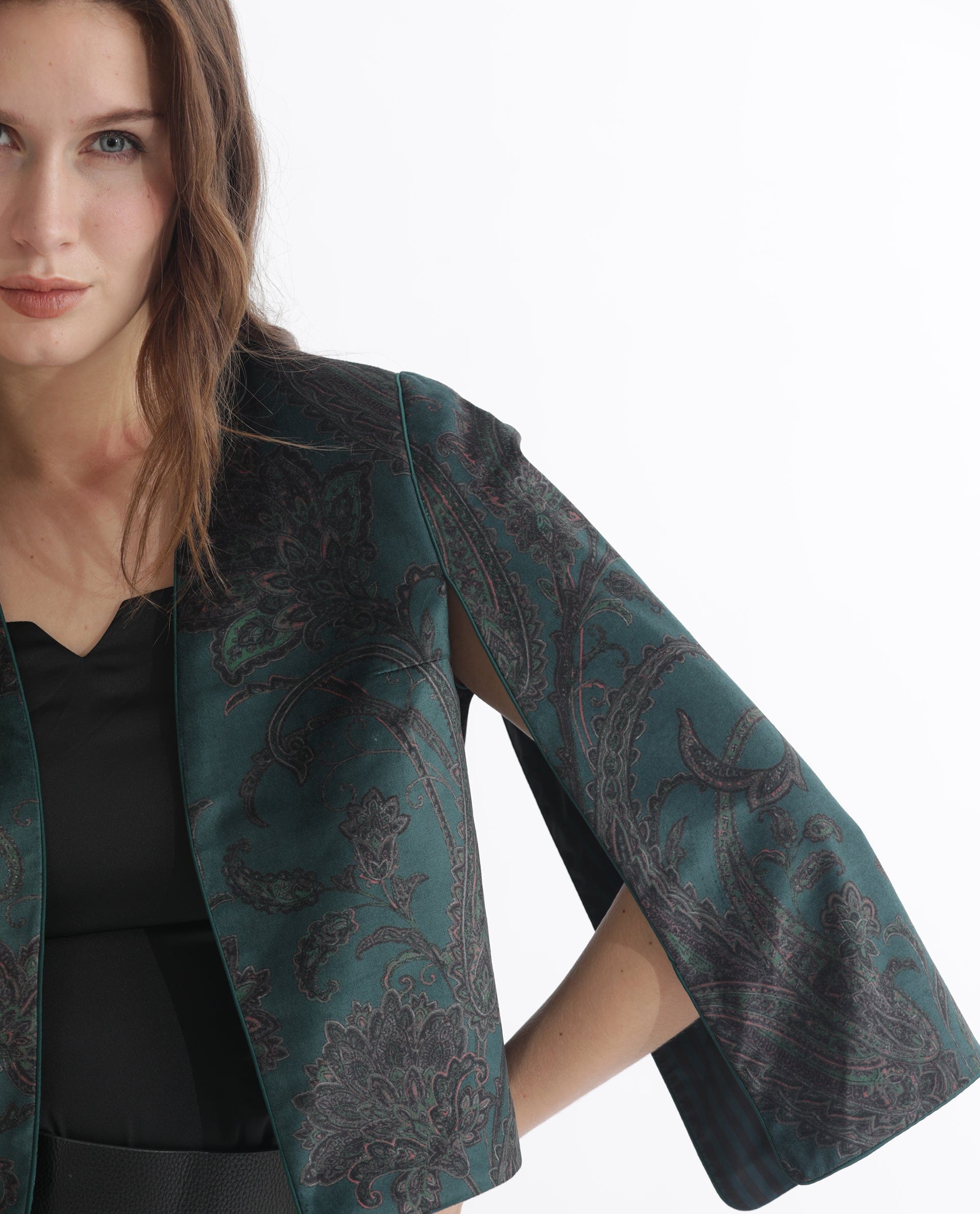 Rareism Women's Elani Green Polyester Blend Collarless Floral Print Cape Sleeve Regular Fit Shrug