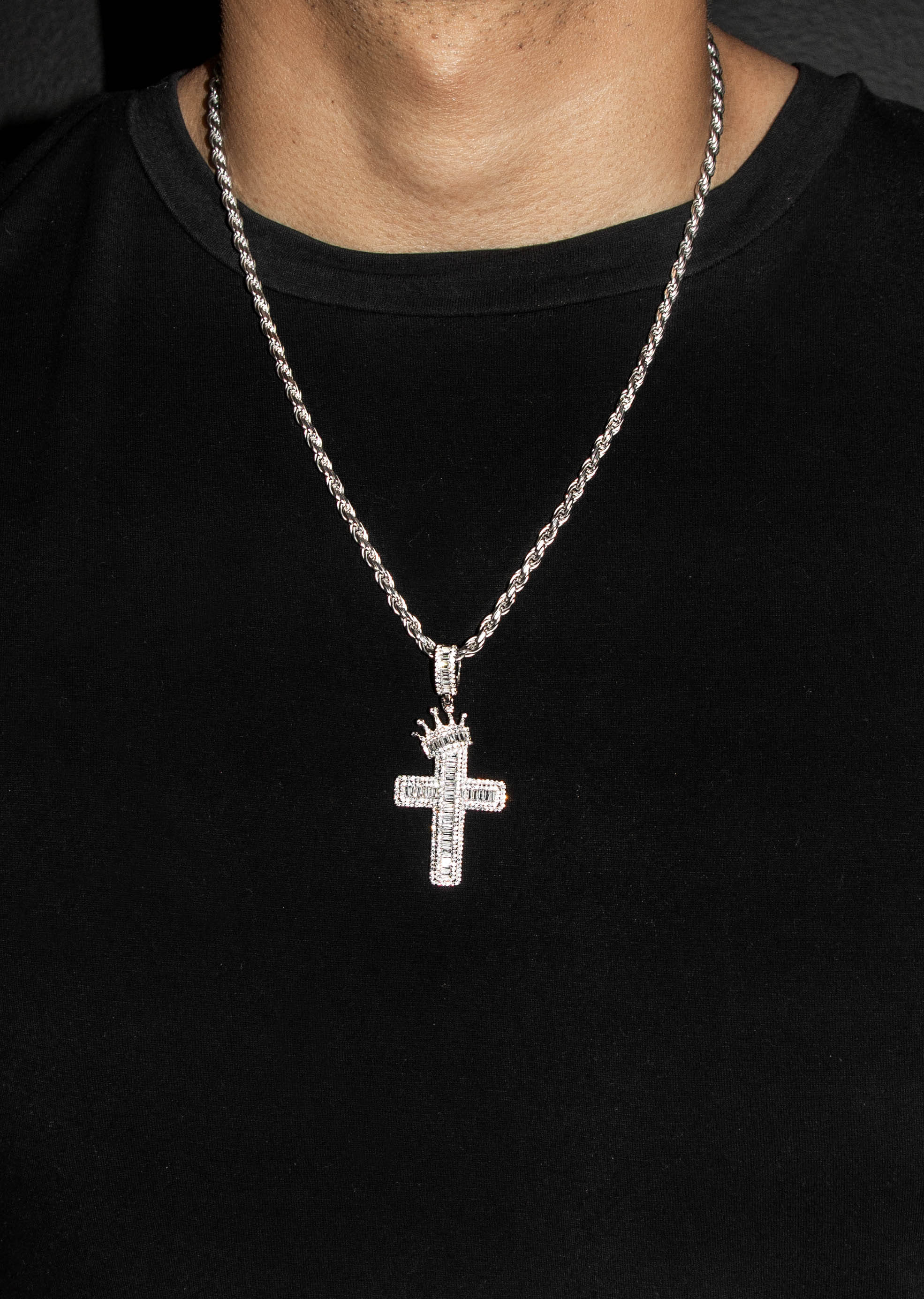 Manufacturer 43 Silver Crown Cross Baguette Necklace | 33 Grams