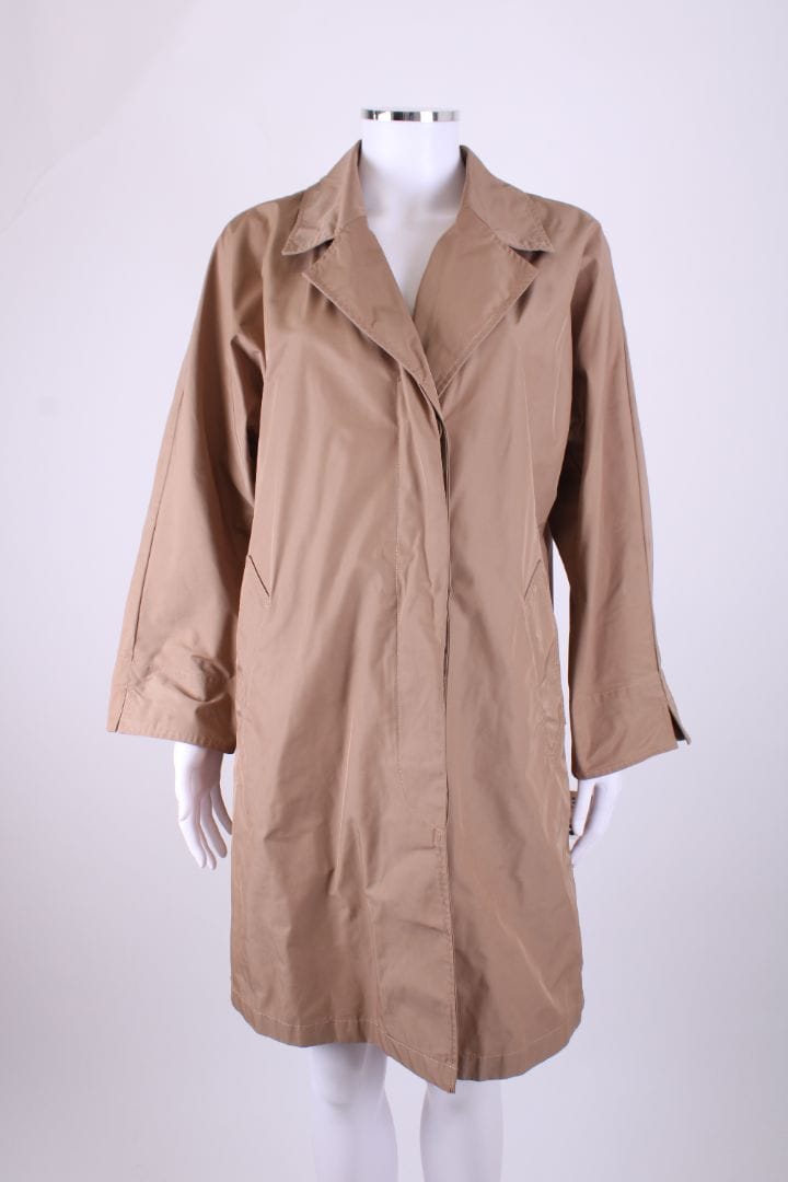Oofwear THE Shapes LAB Rain Mac Coat Beige M