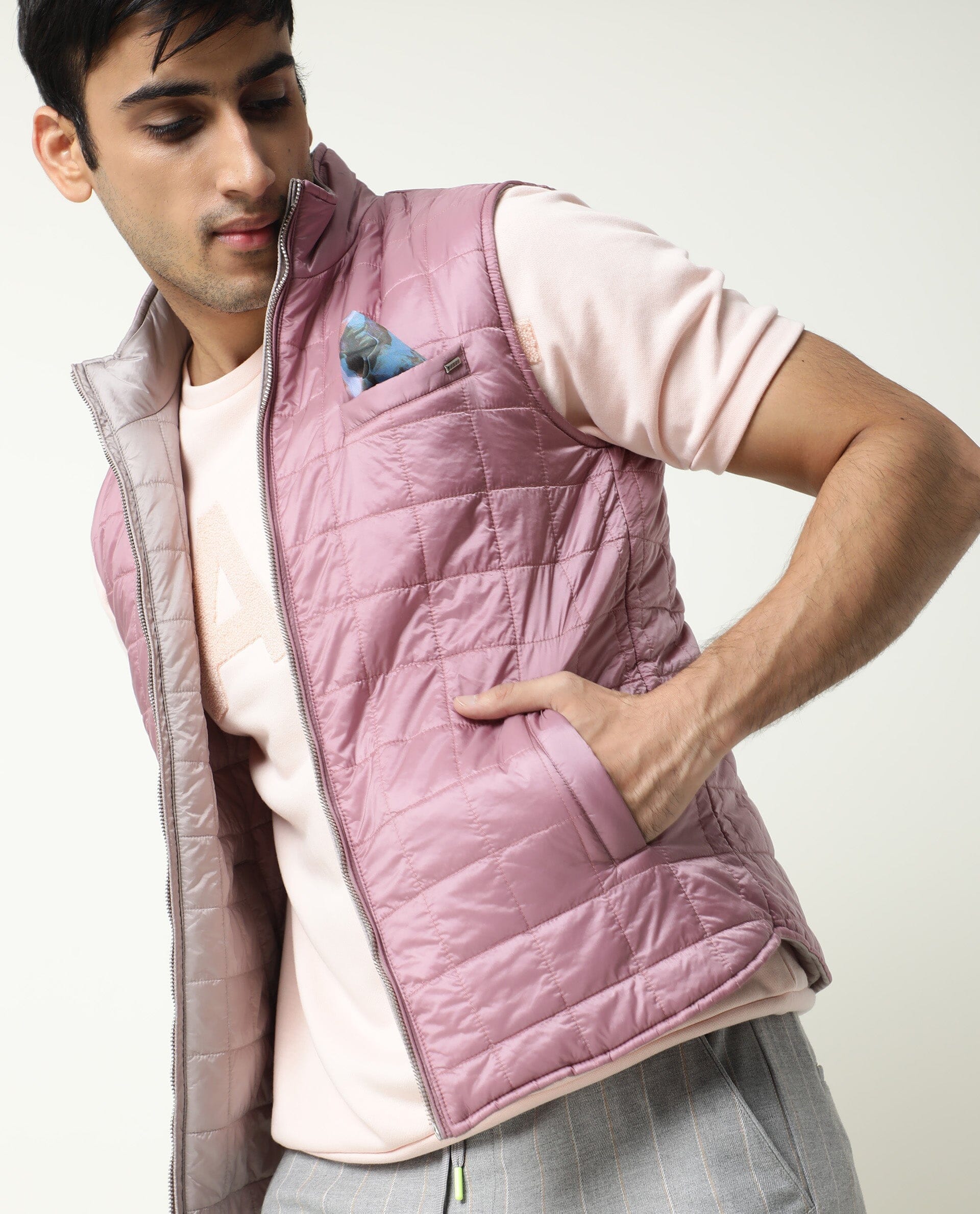 RARE Rabbit Men's Fillex Silver Nylon Plain Regular Fit Sleeveless Mandarin Collar Jacket