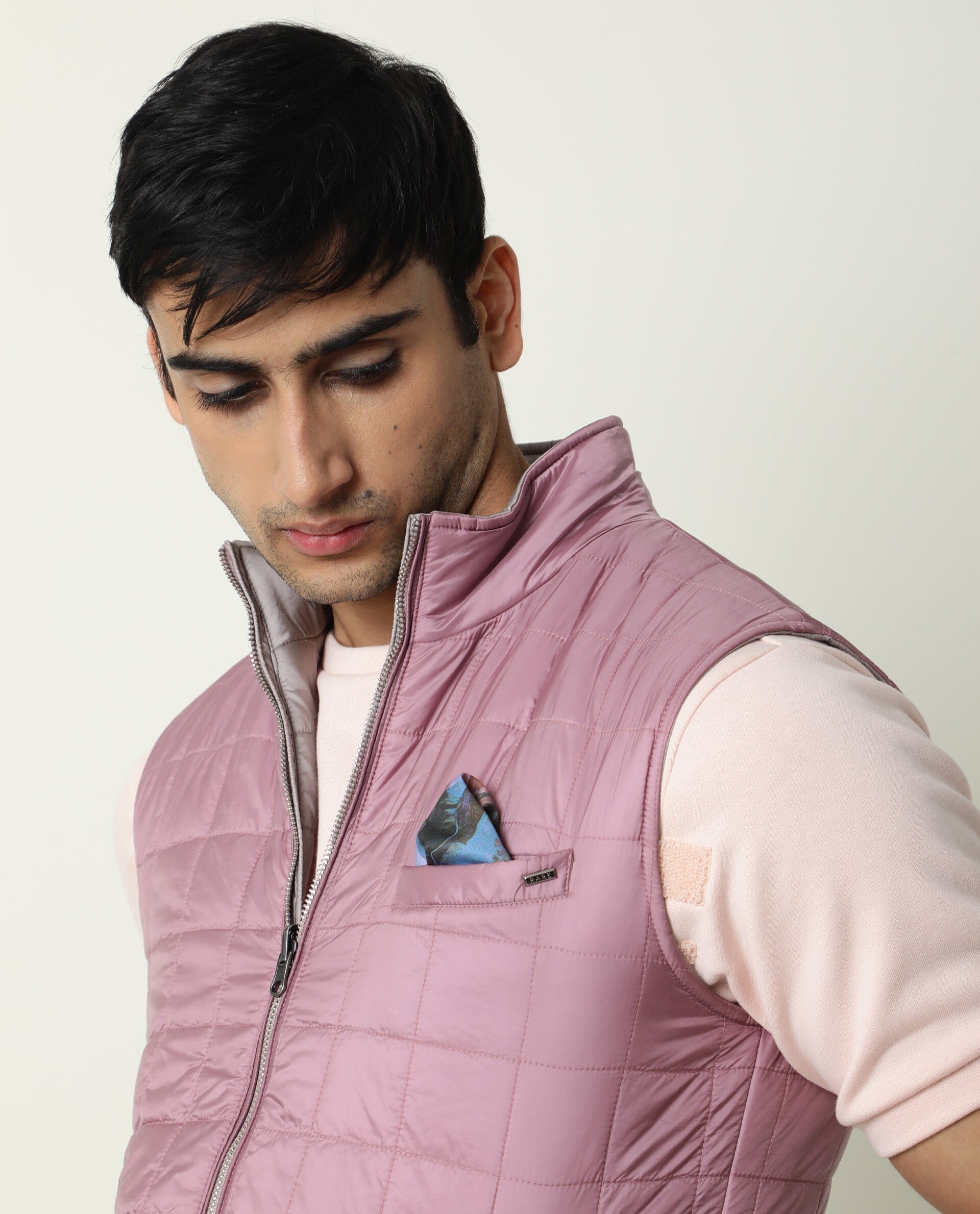 RARE Rabbit Men's Fillex Silver Nylon Plain Regular Fit Sleeveless Mandarin Collar Jacket