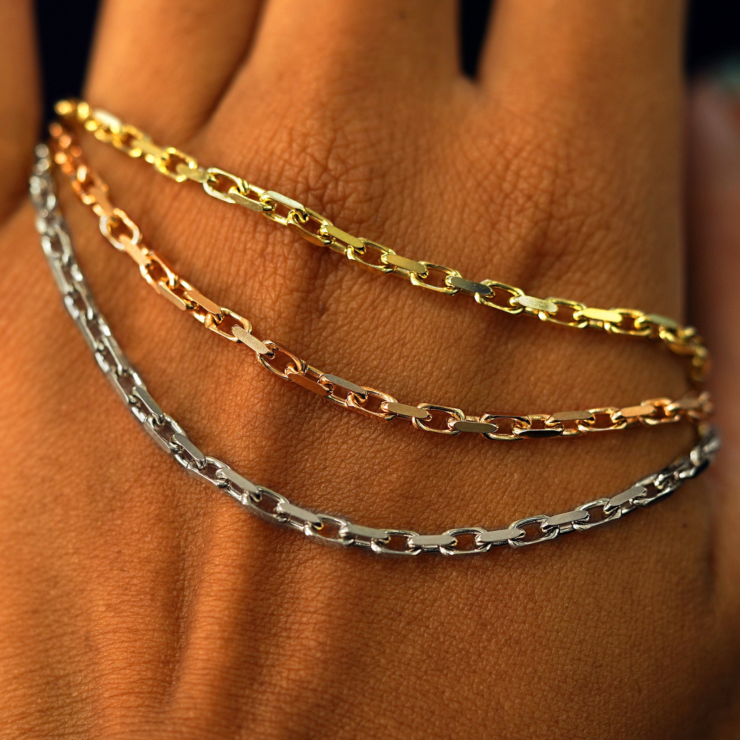 Automic Gold Studio Anchor Chain