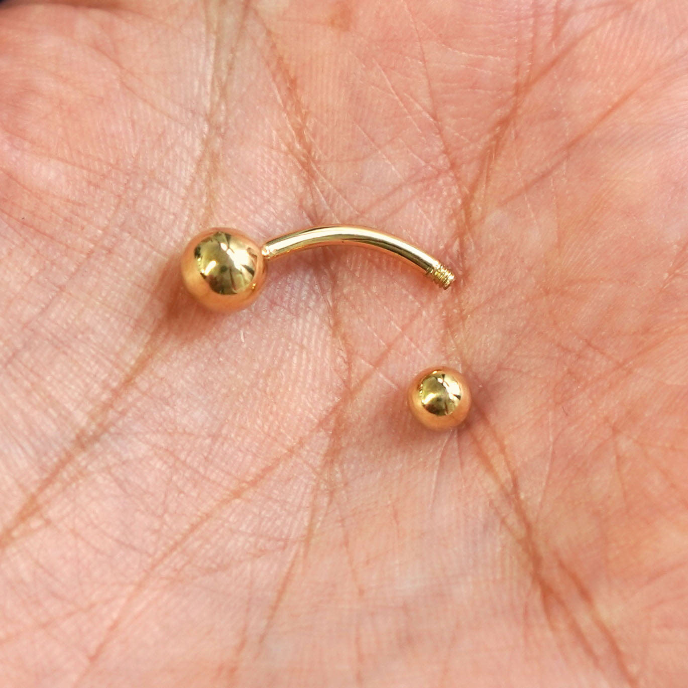 Automic Gold Studio Large Curved Barbell Piercing