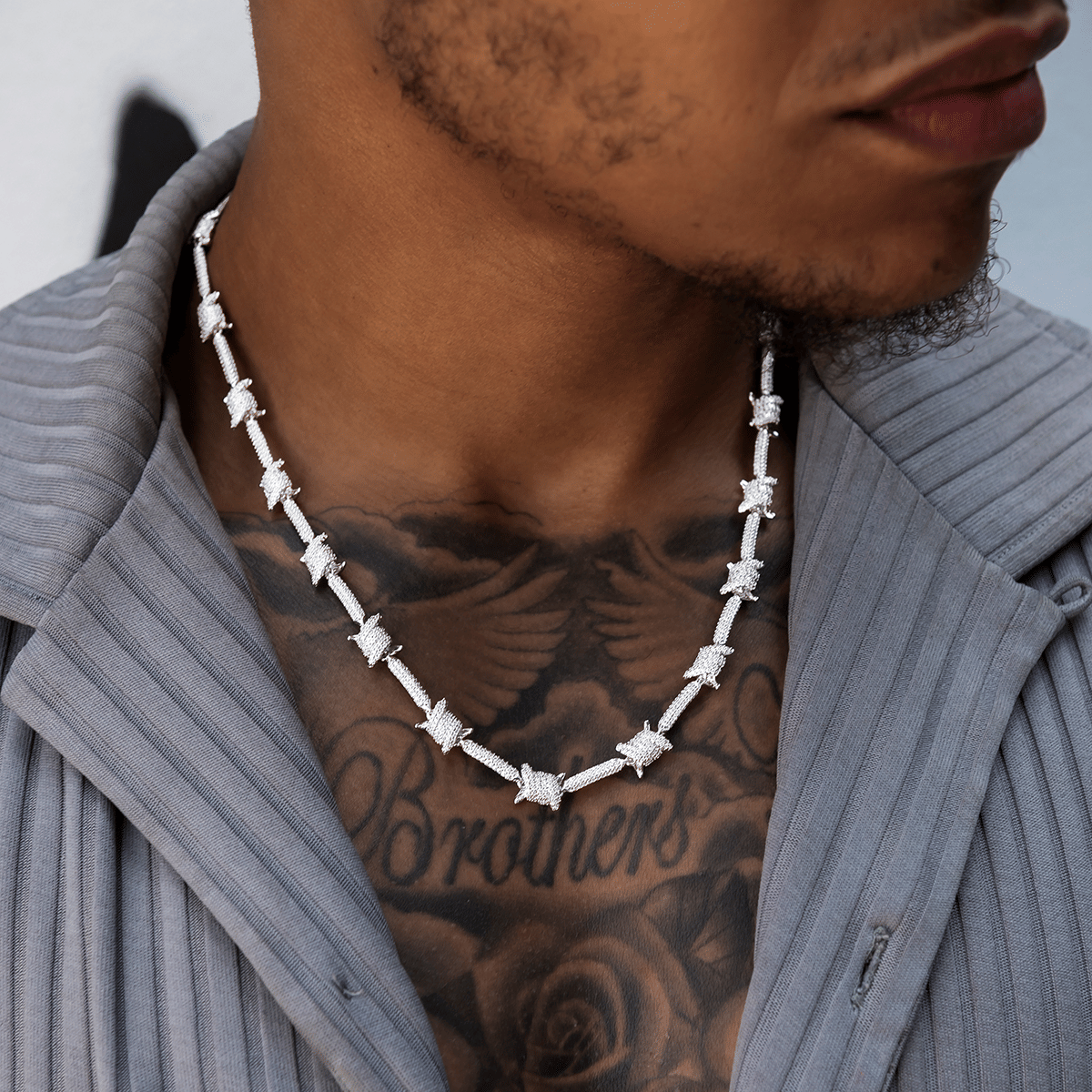 GLD Men Iced Barbed Wire Chain + Bracelet Bundle in White Gold