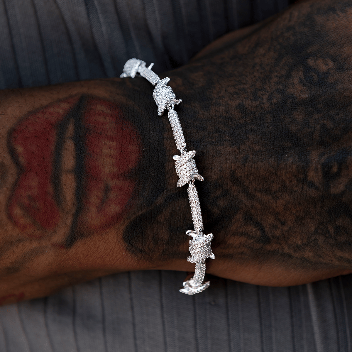 GLD Men Iced Barbed Wire Chain + Bracelet Bundle in White Gold