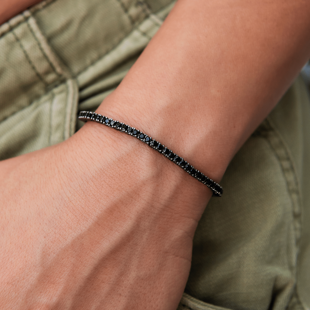 GLD Women Diamond Tennis Bracelet in Black - 2 mm