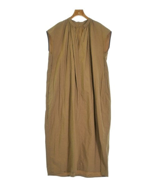 1er Arrondissement Dresses