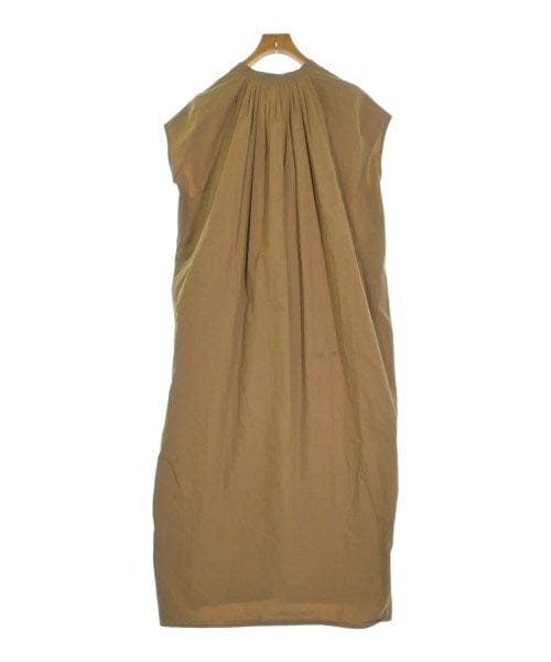 1er Arrondissement Dresses