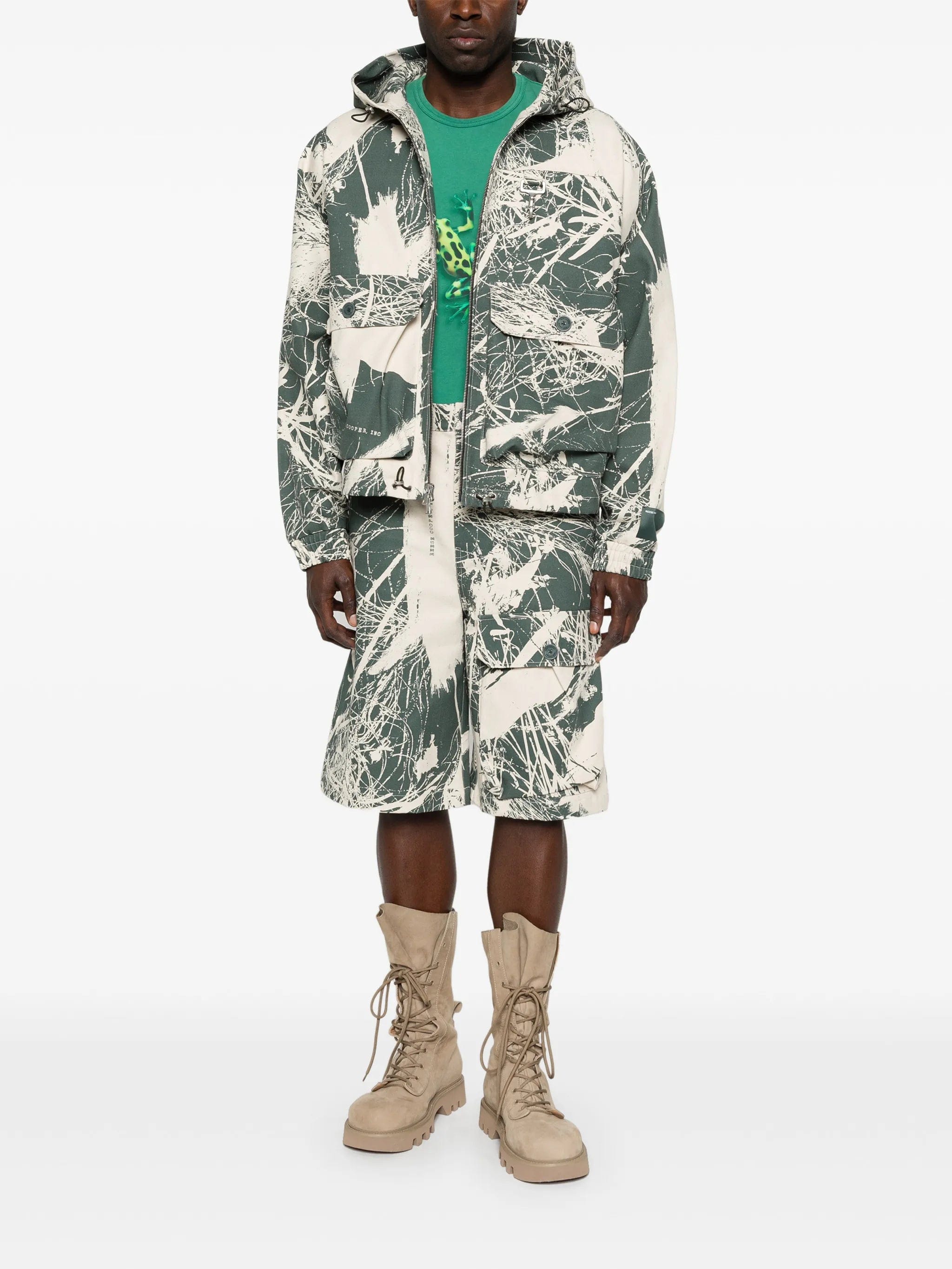 Reese Cooper patch - pocket cargo shorts