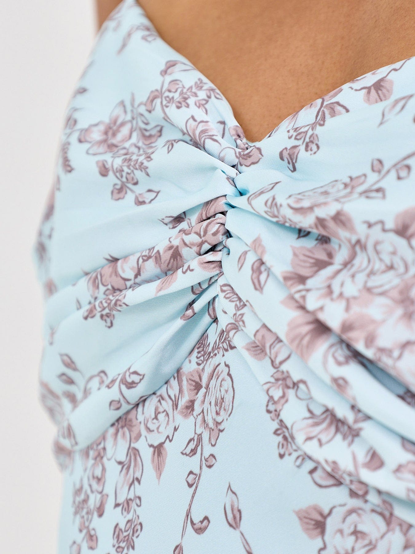 Pretty Lavish Joely Printed Maxi Dress Blue
