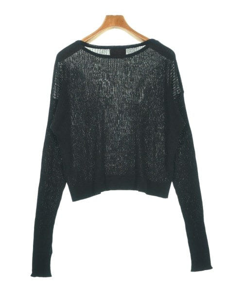 LB.04 Sweaters