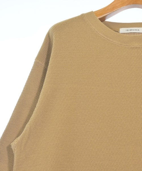 +81 Branca Dresses