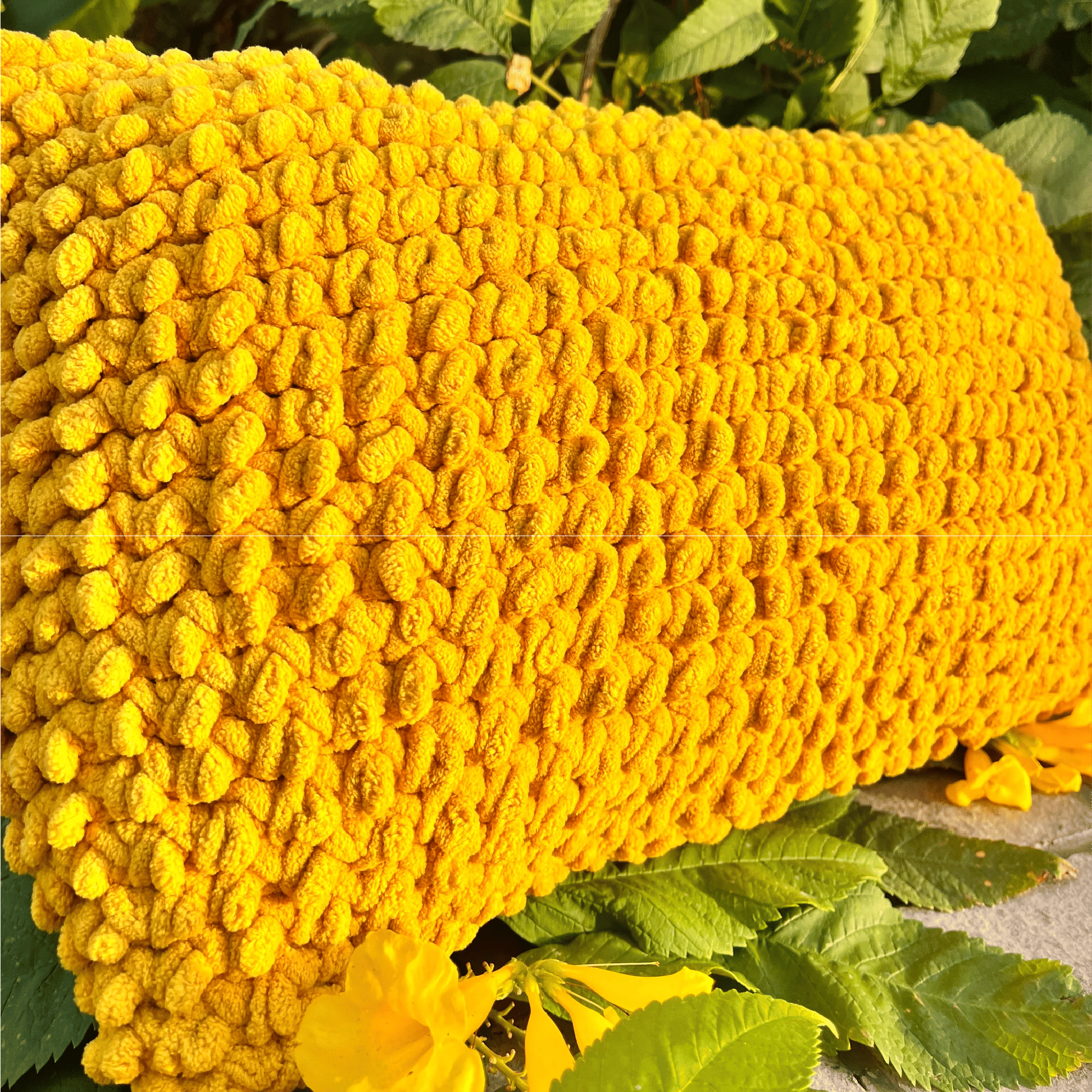 Loving Slowly AURELIA CLOUD KNIT RECTANGULAR CUSHION COVER