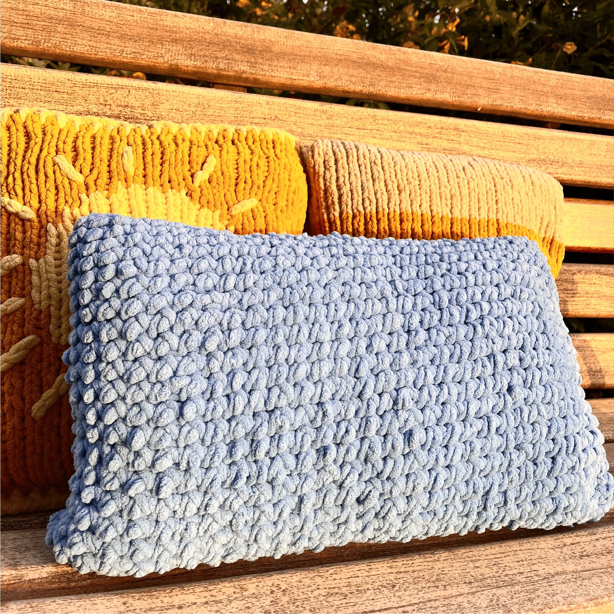 Loving Slowly SKY CLOUD KNIT RECTANGULAR CUSHION COVER