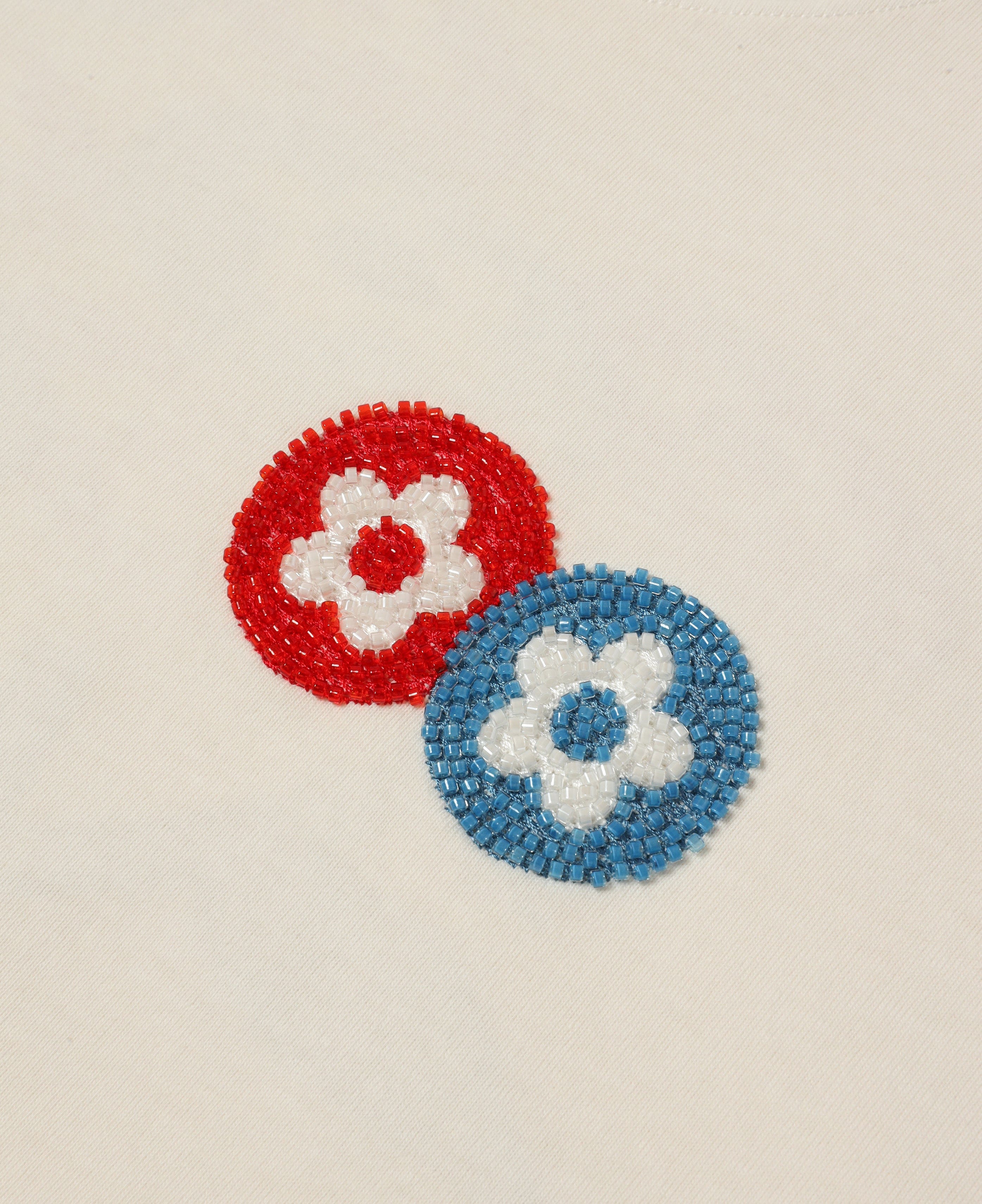 Vandy The Pink Beads Classic Flower T - Shirt (Off - White)