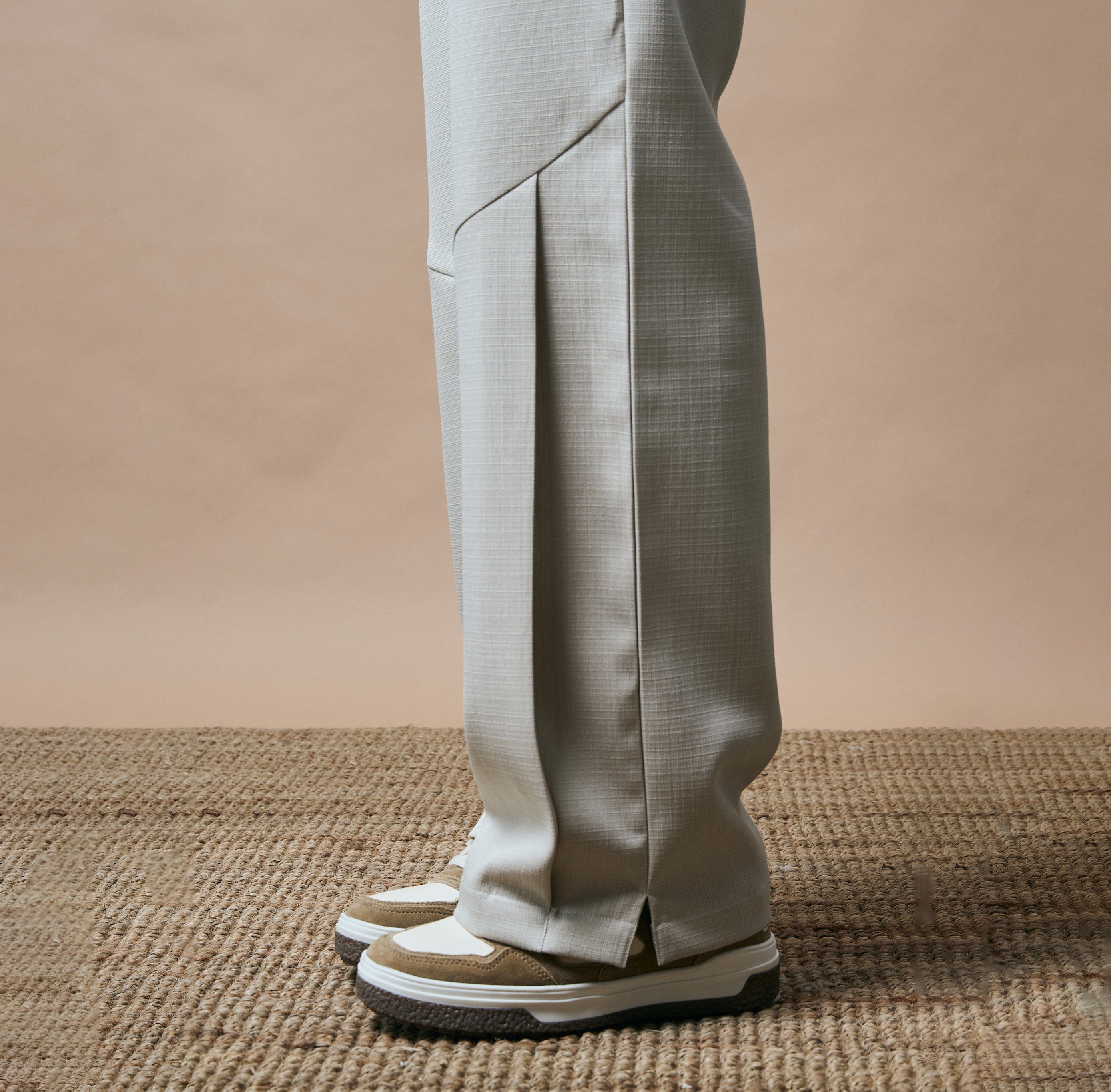 Warping Theories PLEATED ARCH CUT PANTS - BISCUIT