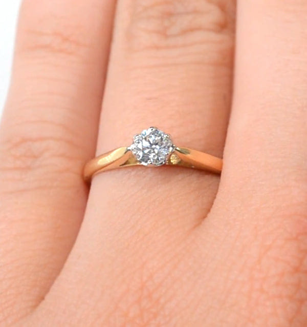 Diamond Low Set Chloe Lab Diamond Engagement Ring 0.33CT G/SI1 18K Gold