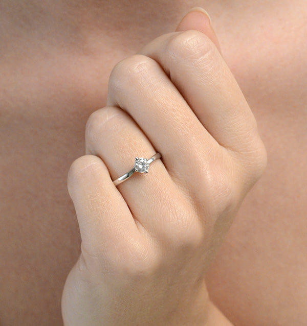 Diamond Lily Certified Lab Diamond Engagement Ring 0.33CT G/SI1 Platinum