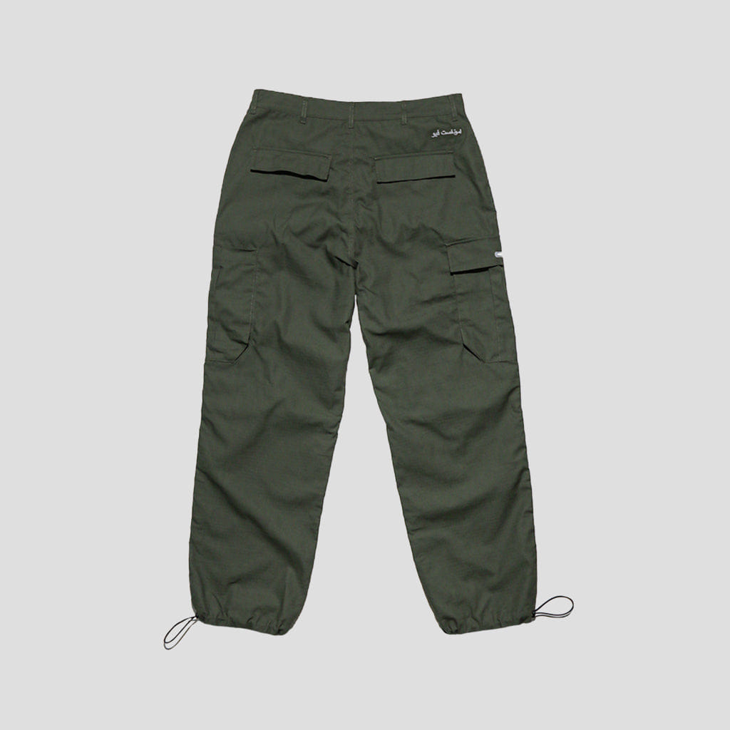 Classic amongst few - Classic Cargo Pants (Green)