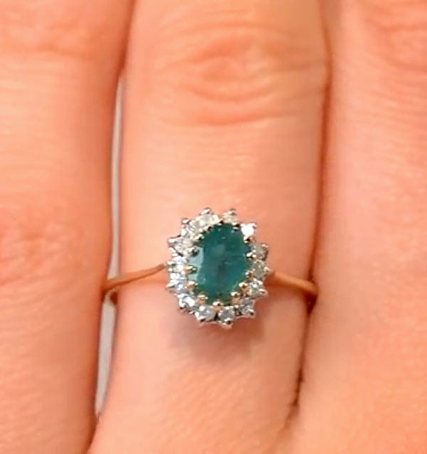 Diamond Emerald 0.83ct And Diamond 9K Gold Ring