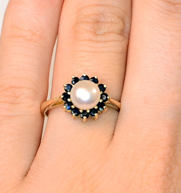 Pearl And Sapphire 9K Gold Ring