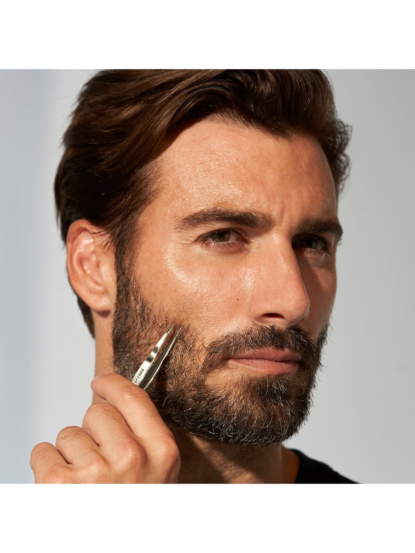 Tweezerman Essential Grooming Kit