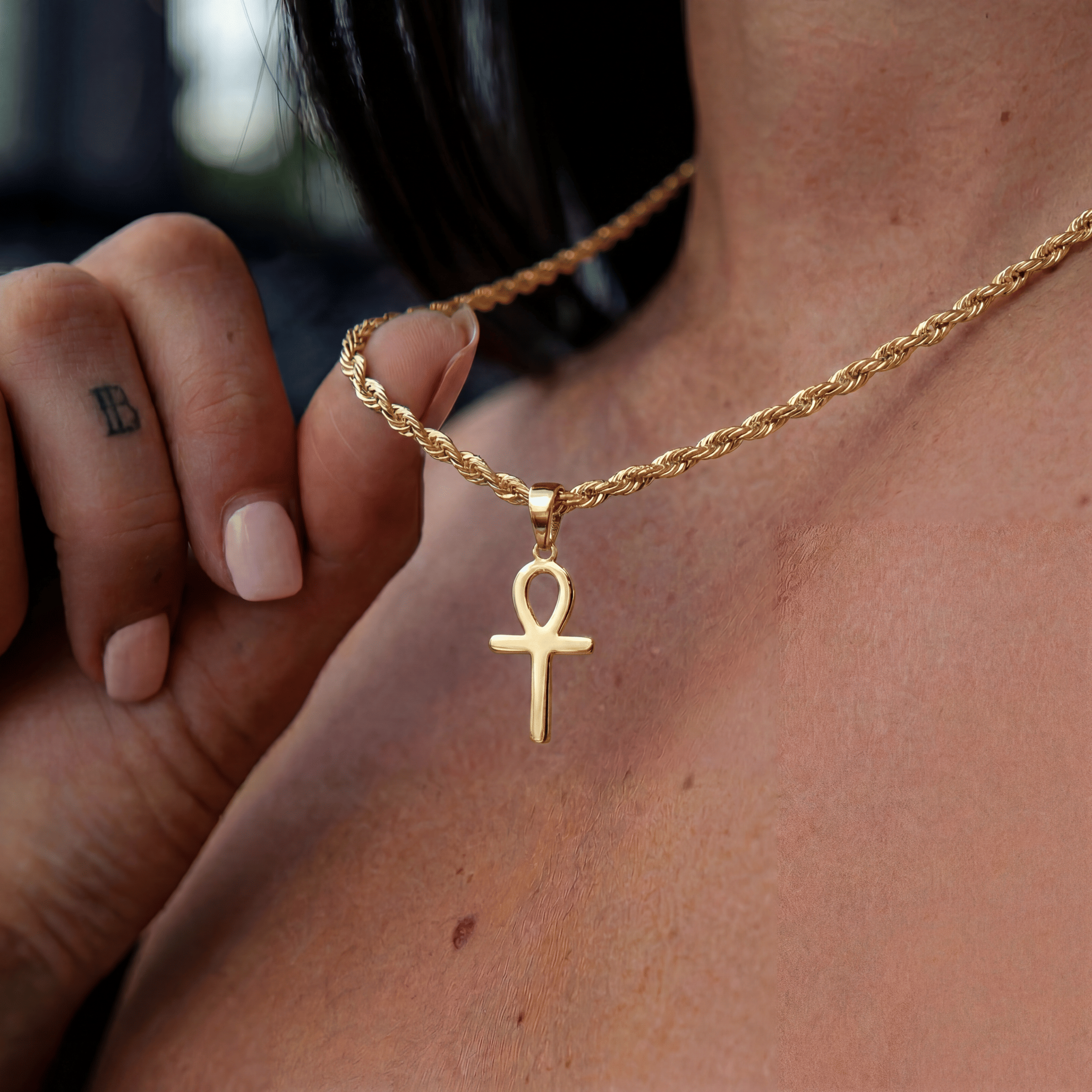 GLD Women Micro Simple Ankh Cross Pendant + 2 mm Rope Necklace Bundle in Yellow Gold