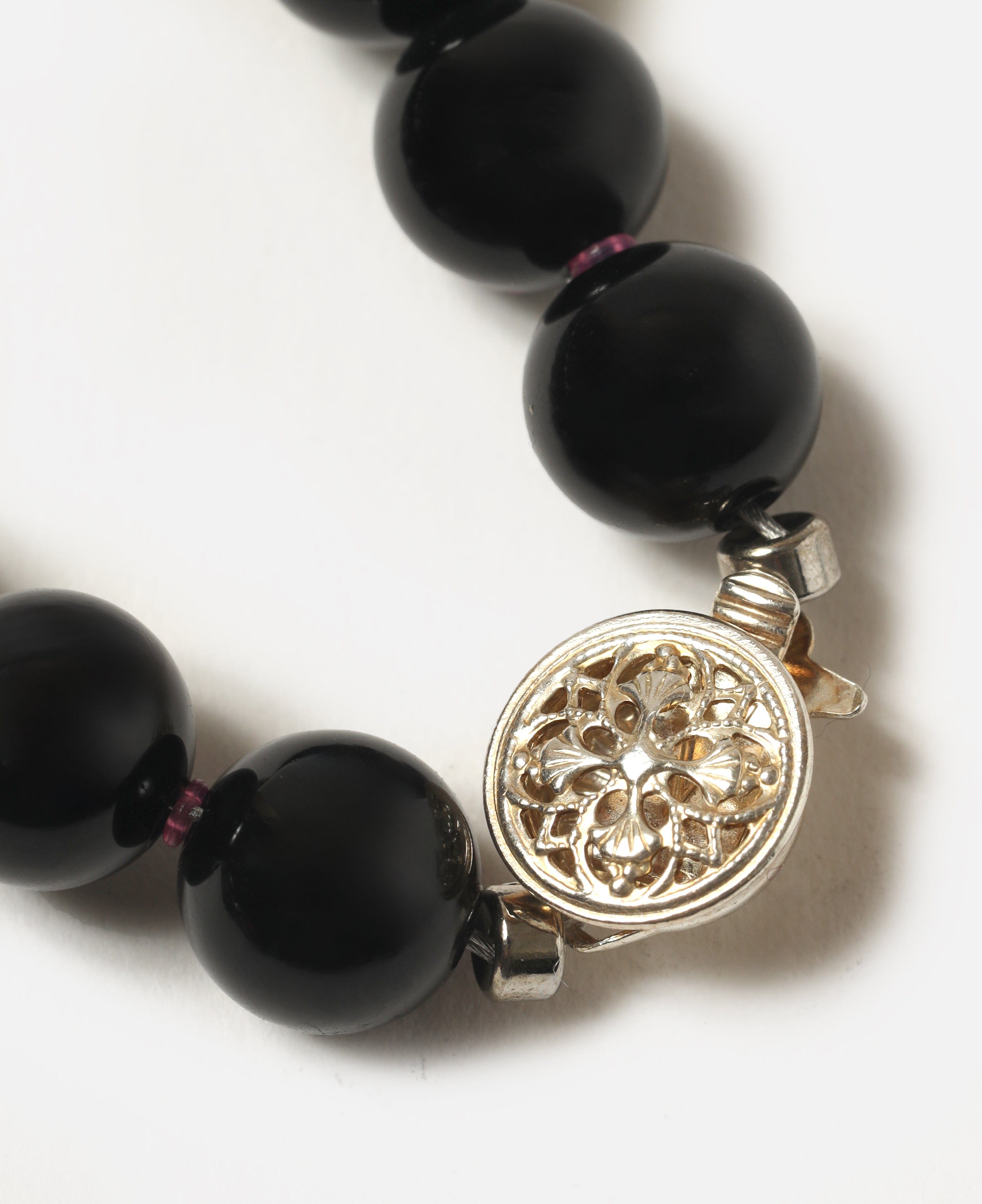Needles Necklace - Black Onyx (Black)