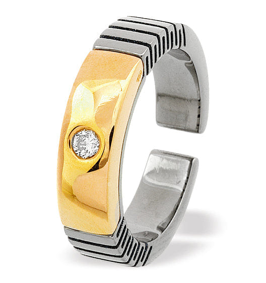 RING 18K Gold and Single Stone Titanium Ring Dia 0.07ct