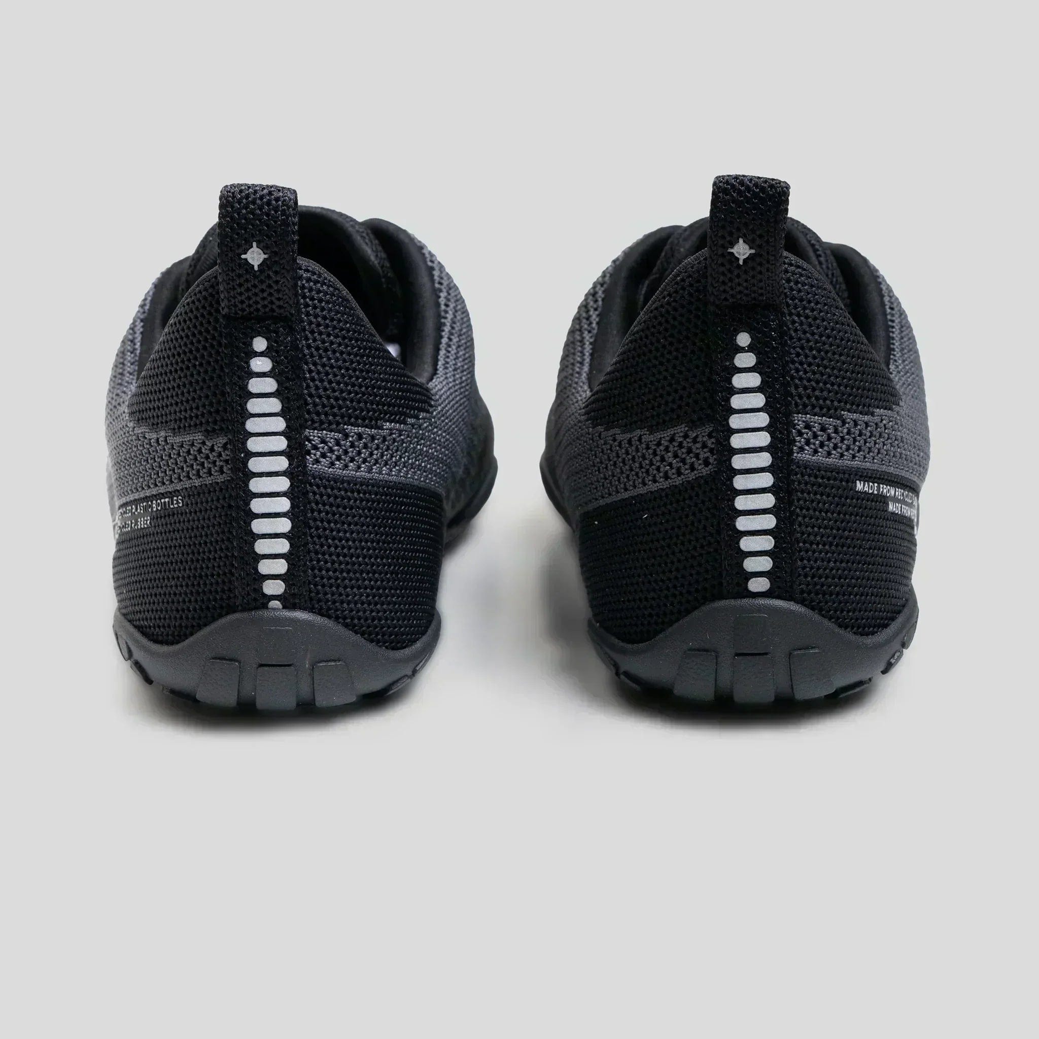Thaely Tech Tabi Carbon Grey | Barefoot Runner