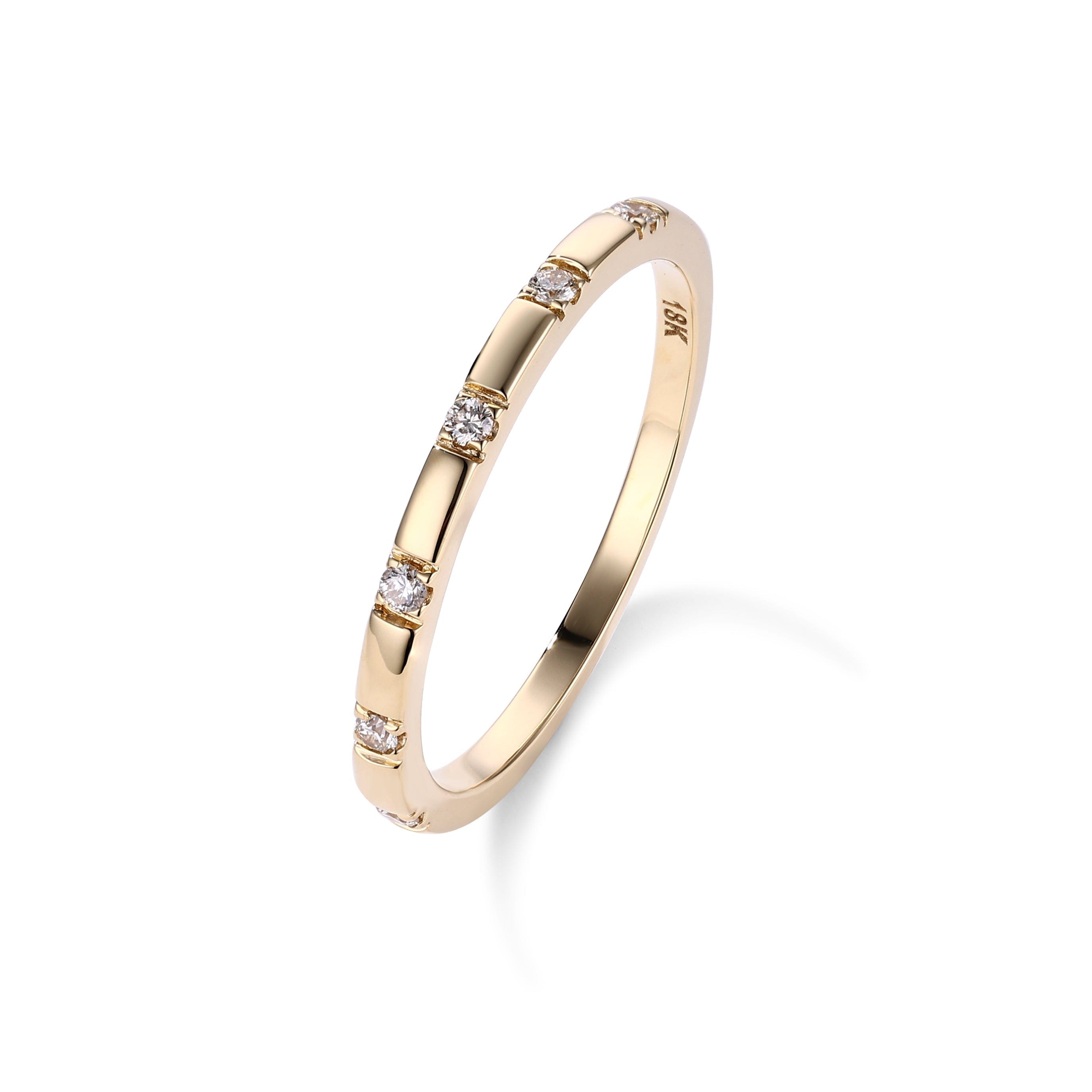 Dialust Subtle Sparkle Diamond Ring