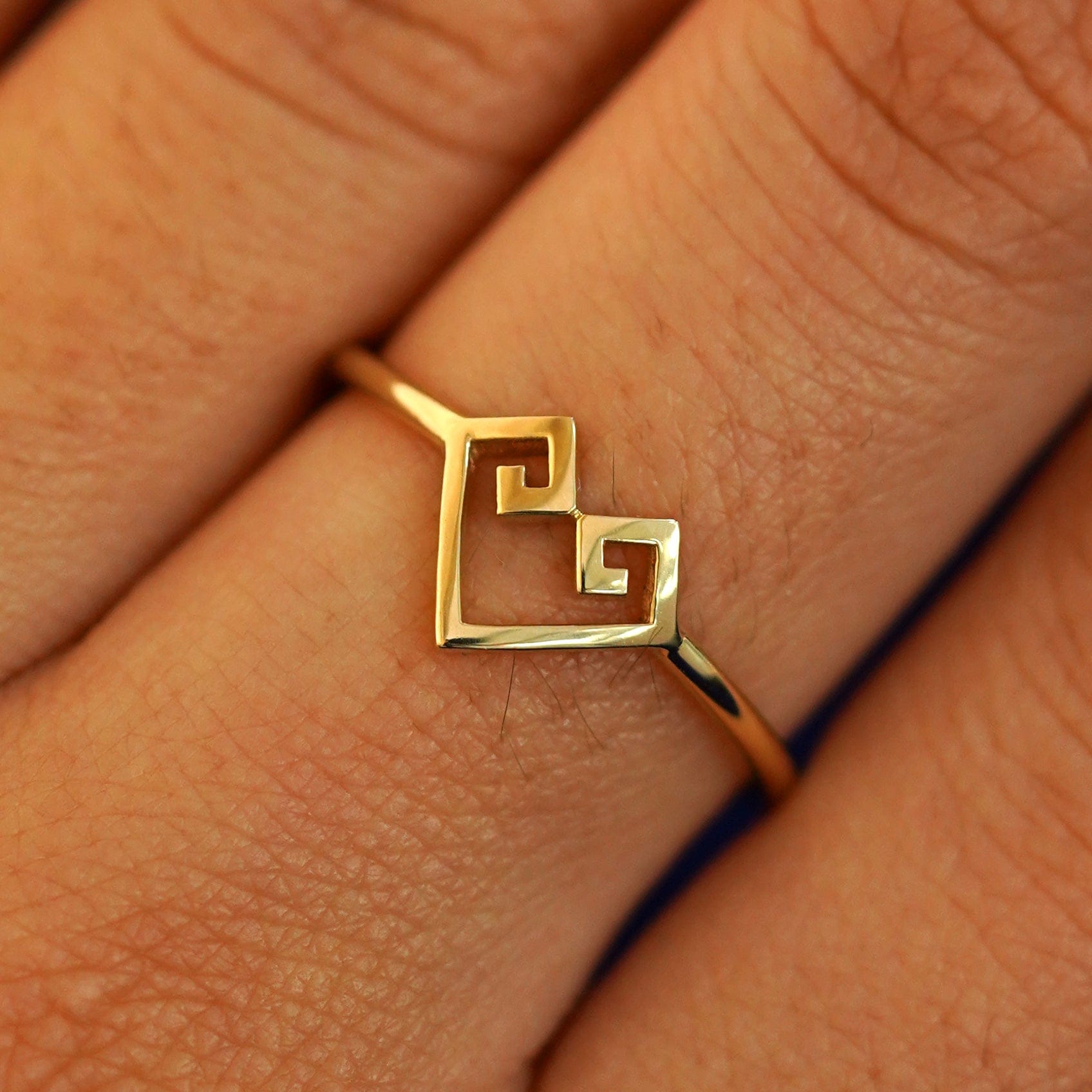 Automic Gold Studio Chere Heart Ring