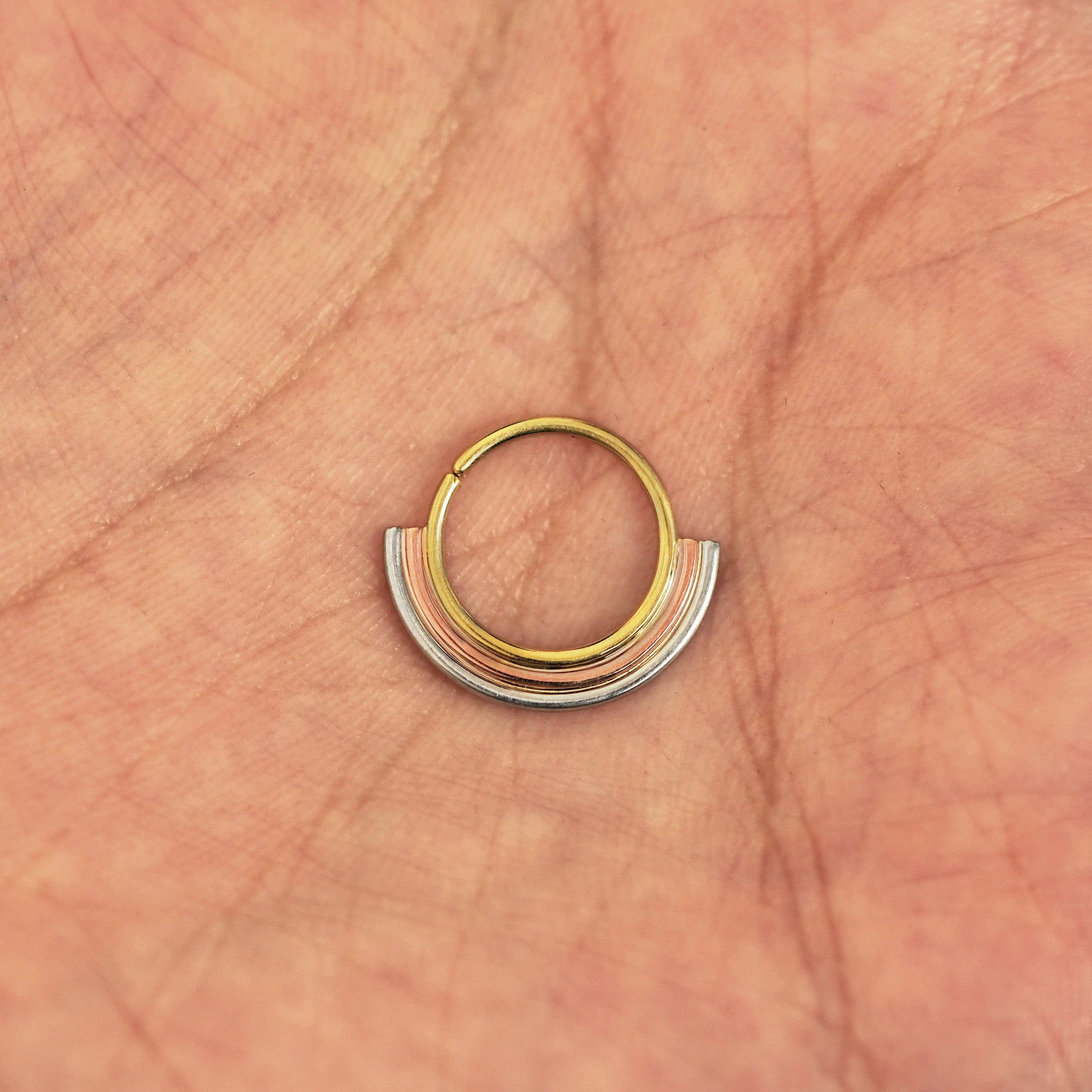 Automic Gold Studio Rainbow Septum